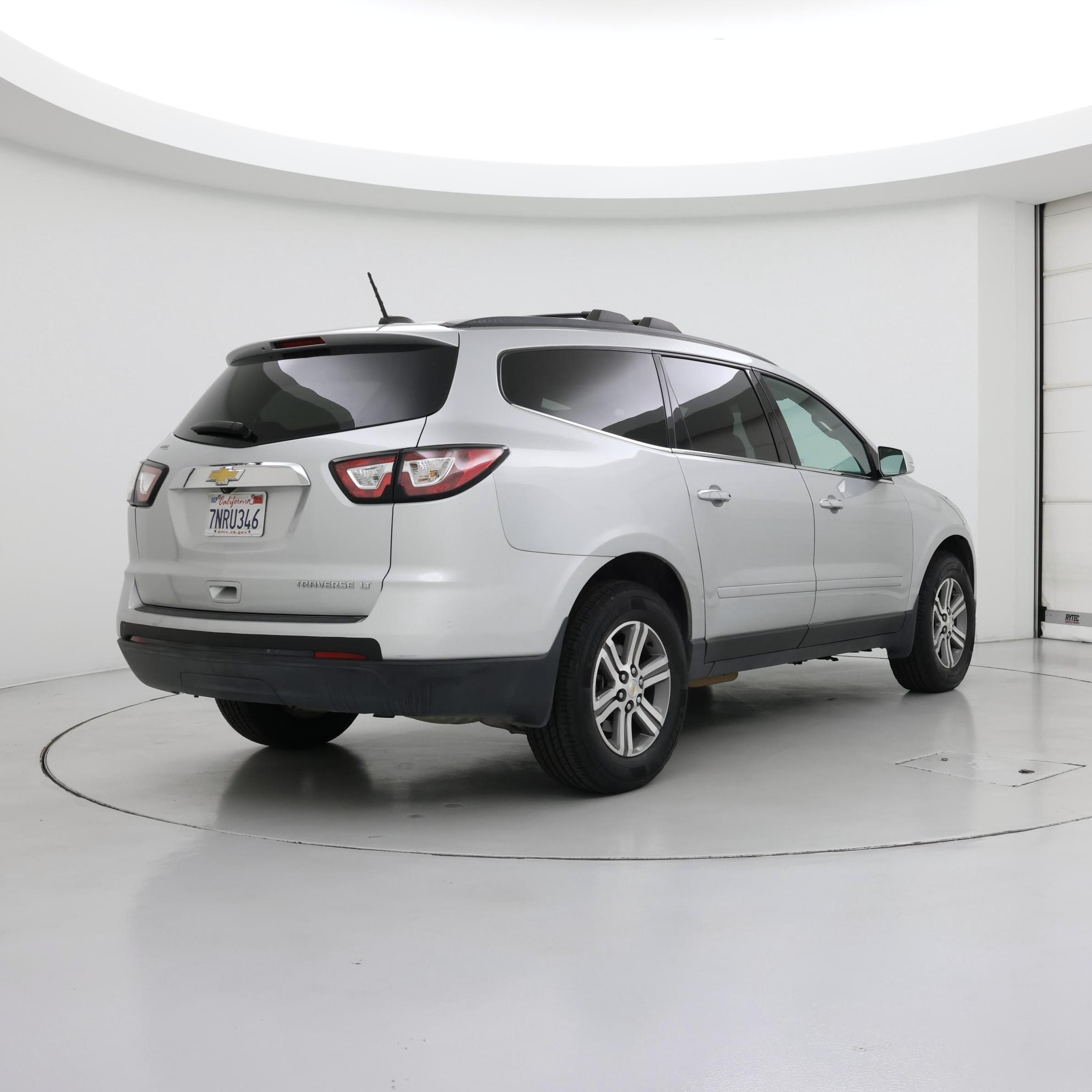 Thumbnail: 2016 Chevrolet Traverse - 8