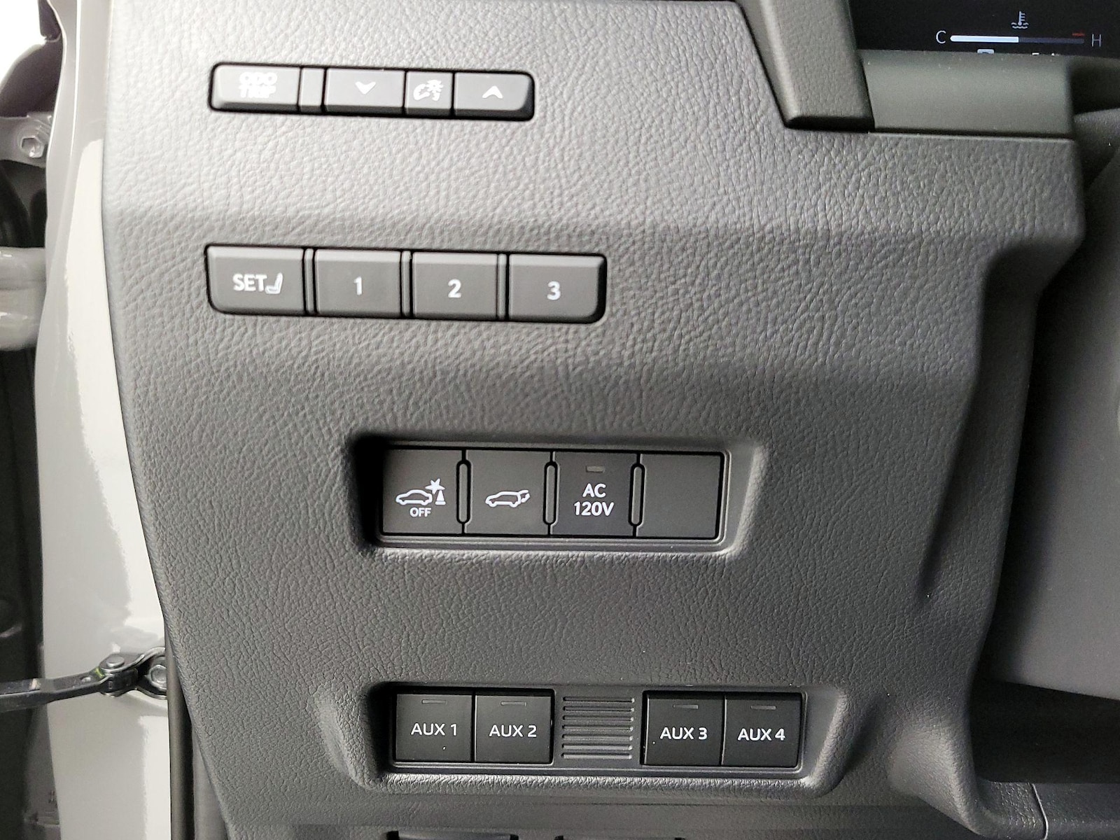 2026 Lexus GX Overtrail - Photo 14