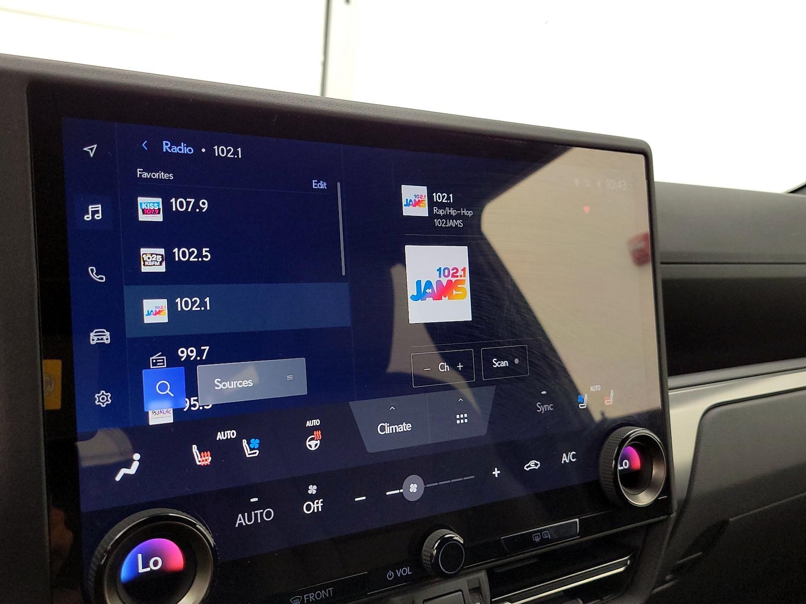 2026 Lexus GX Overtrail - Photo 16