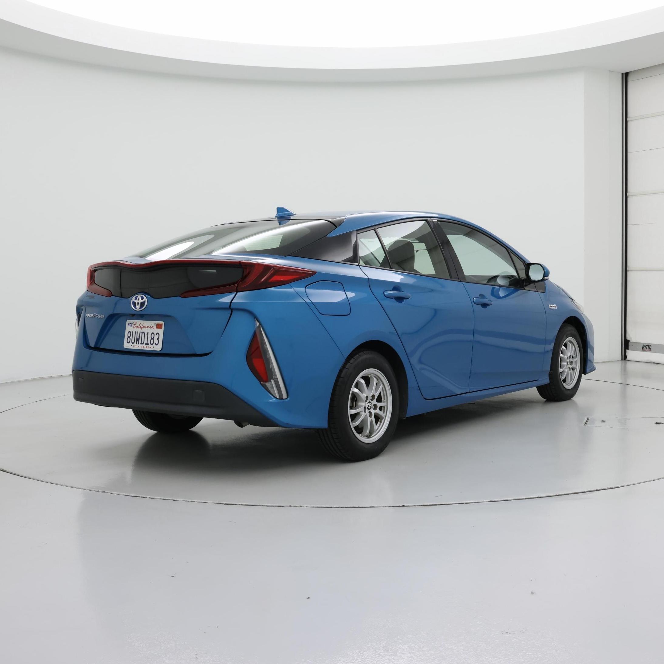 Thumbnail: 2018 Toyota Prius Prime - 8
