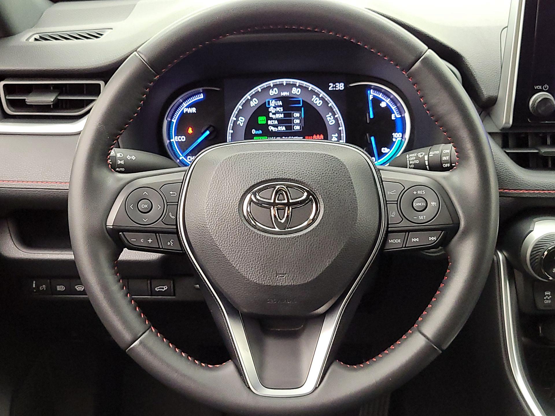 Thumbnail: 2023 Toyota RAV4 - 10
