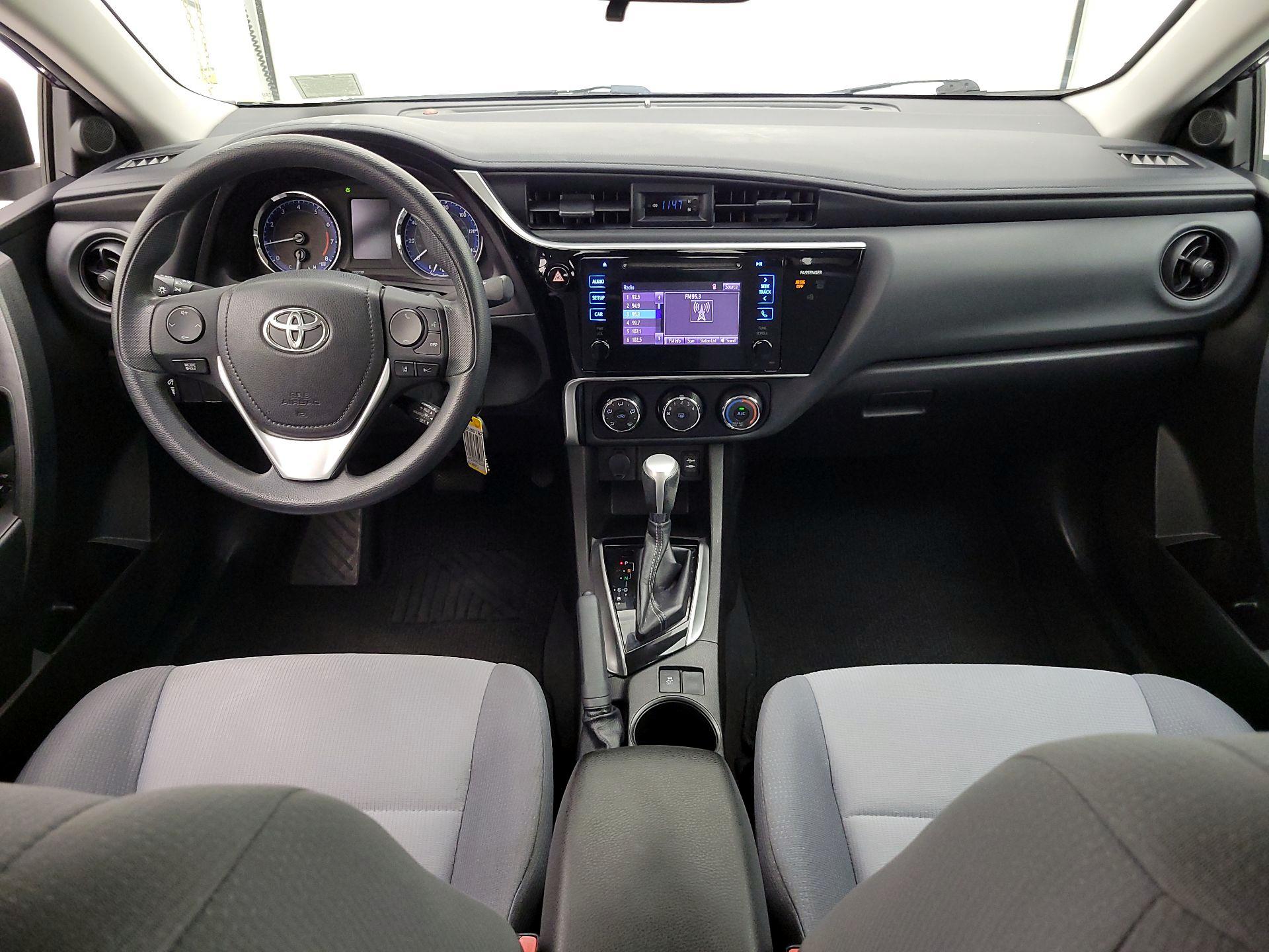 Thumbnail: 2017 Toyota Corolla - 9