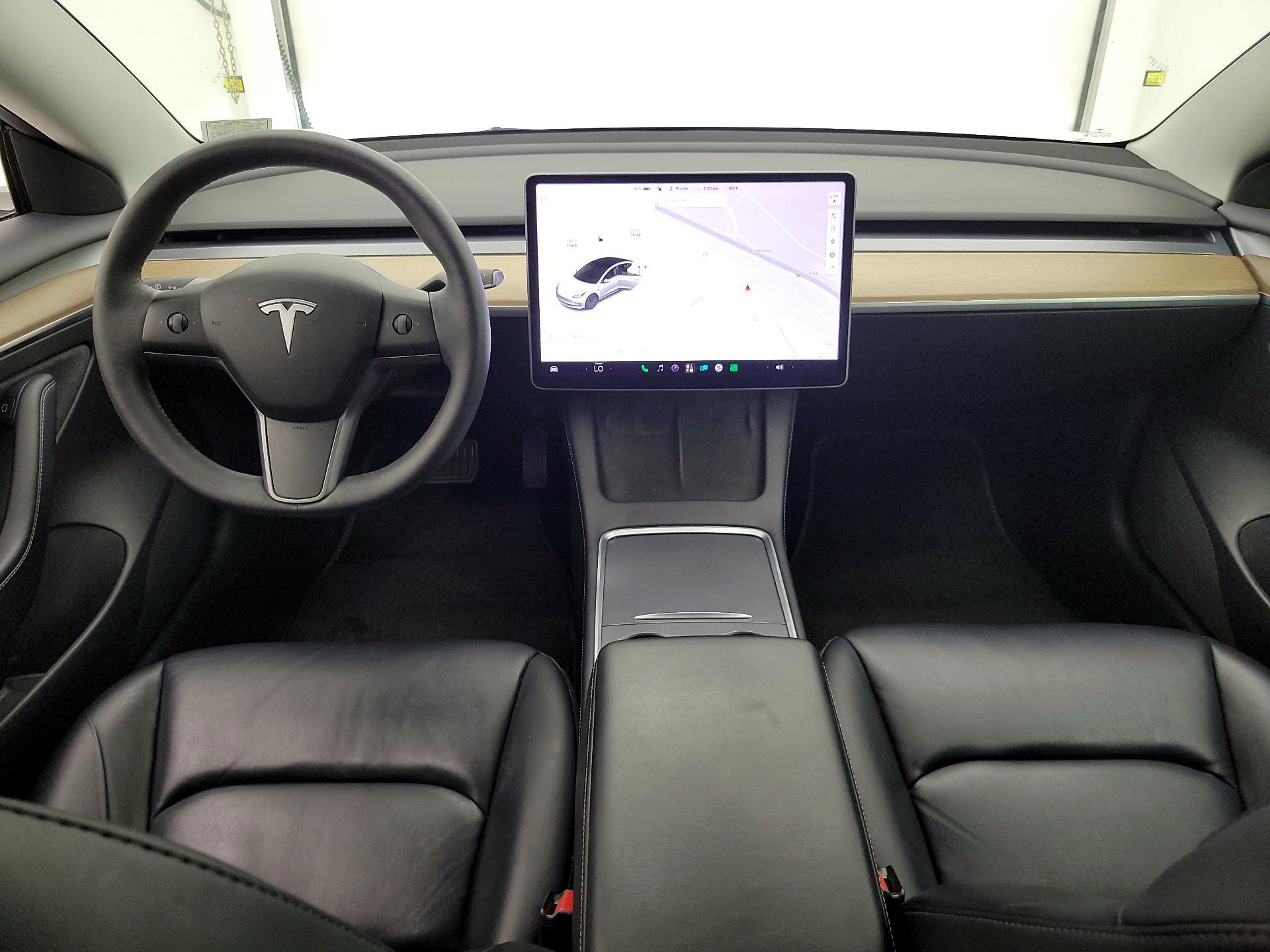 Thumbnail: 2022 Tesla Model 3 - 9