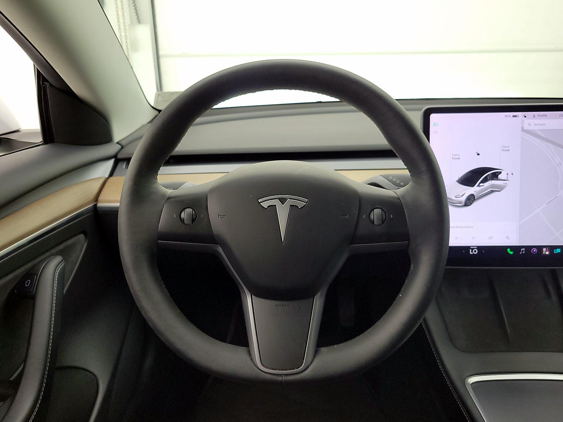 Thumbnail: 2022 Tesla Model 3 - 10