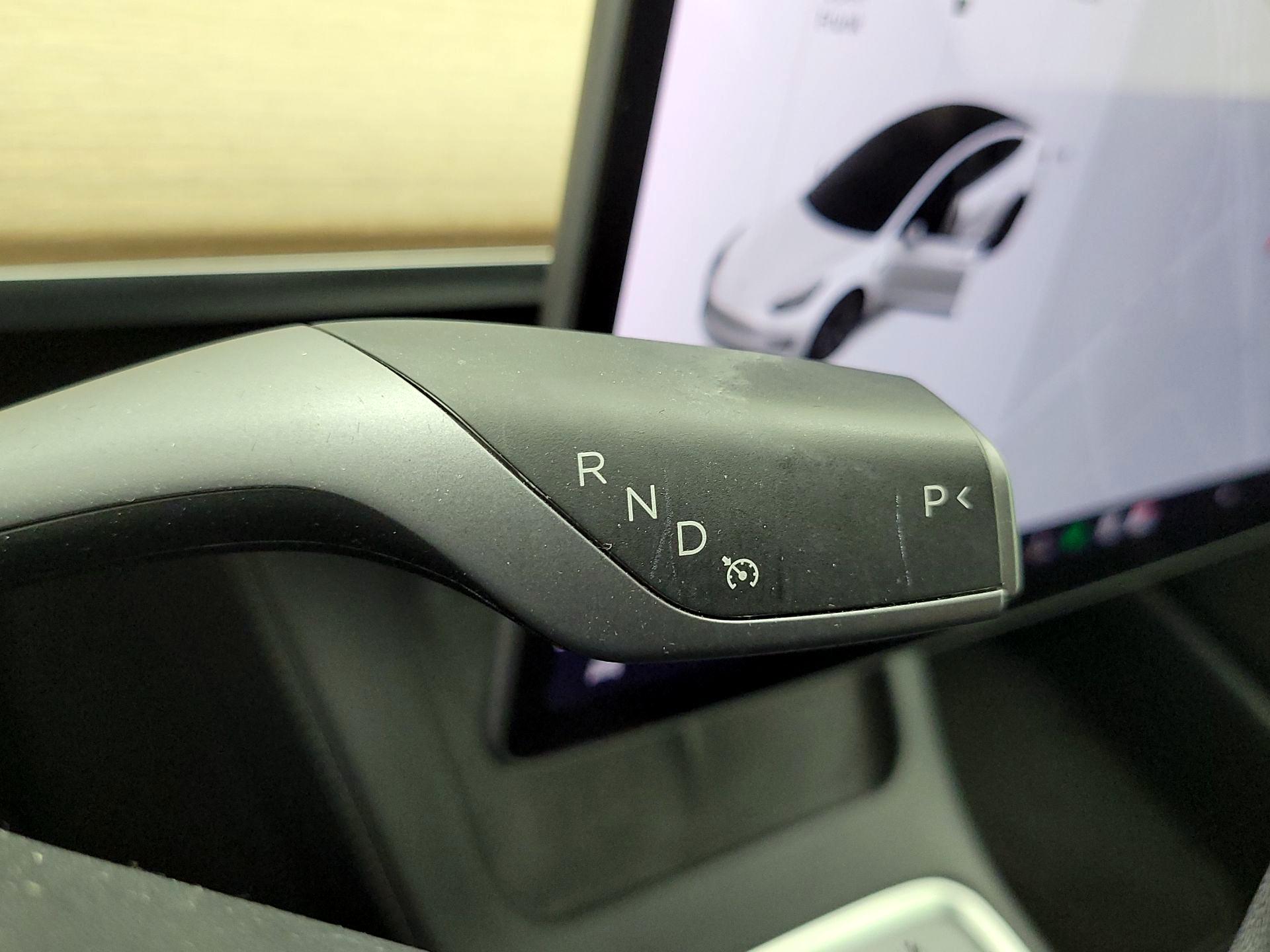 Thumbnail: 2022 Tesla Model 3 - 17