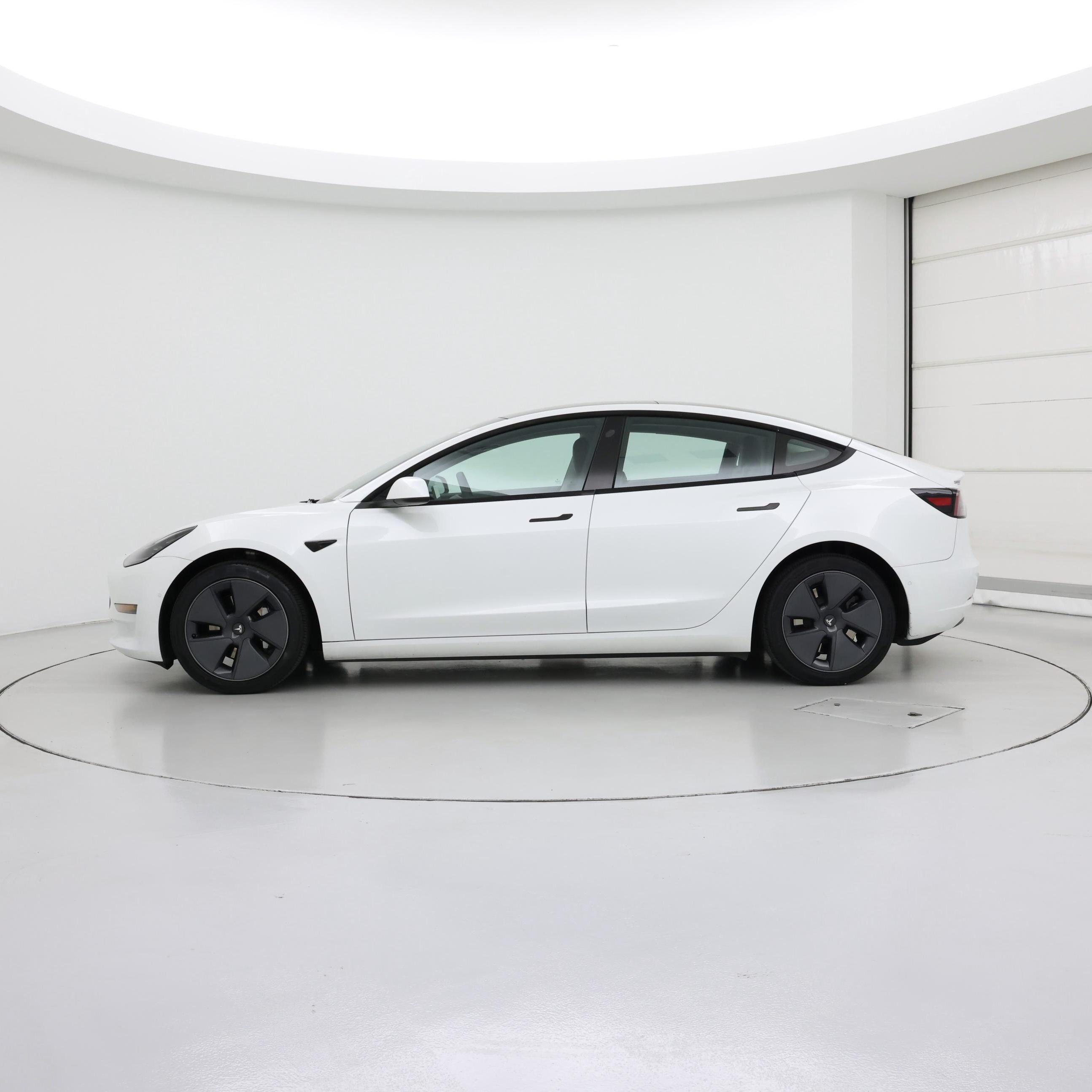 Thumbnail: 2022 Tesla Model 3 - 3