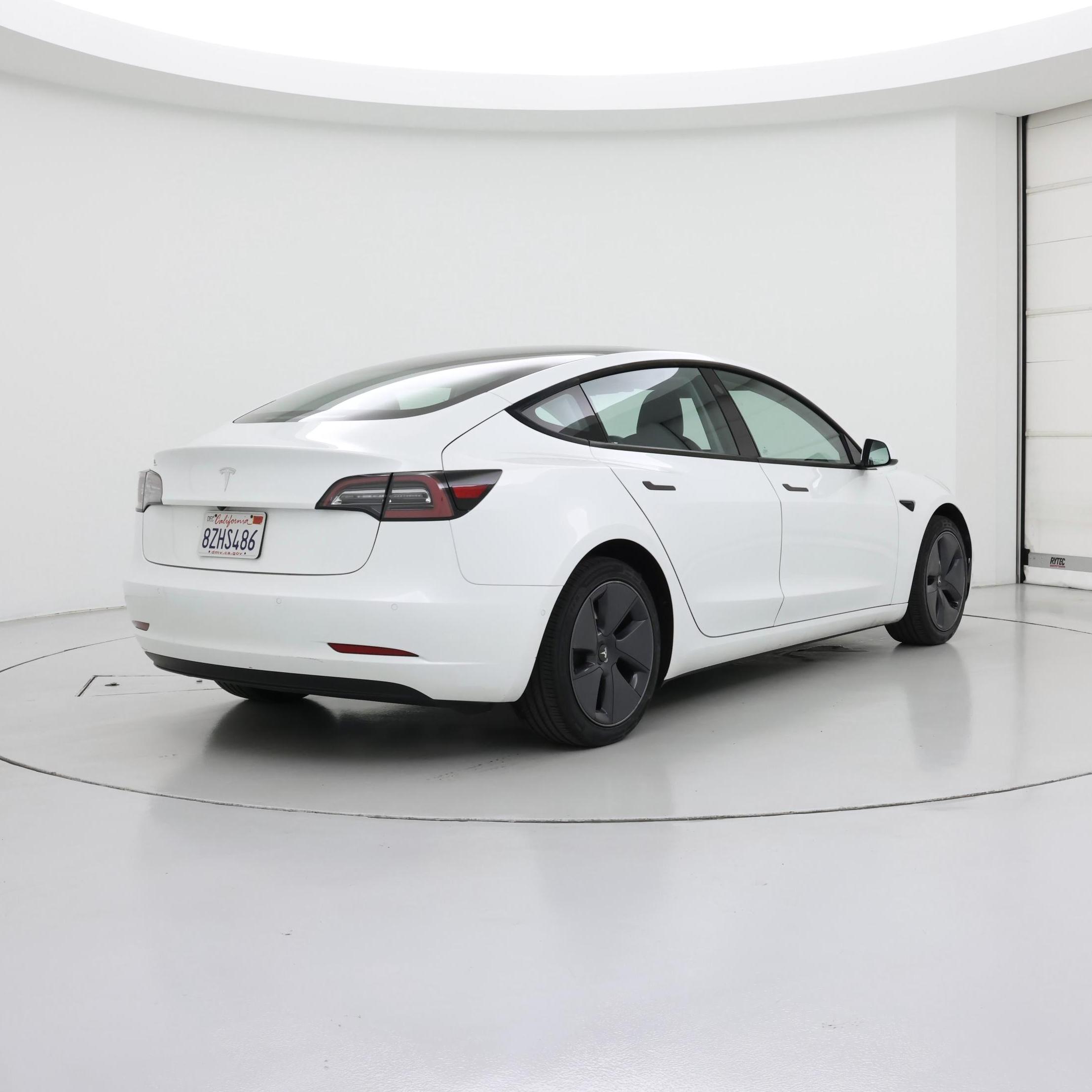 Thumbnail: 2022 Tesla Model 3 - 8