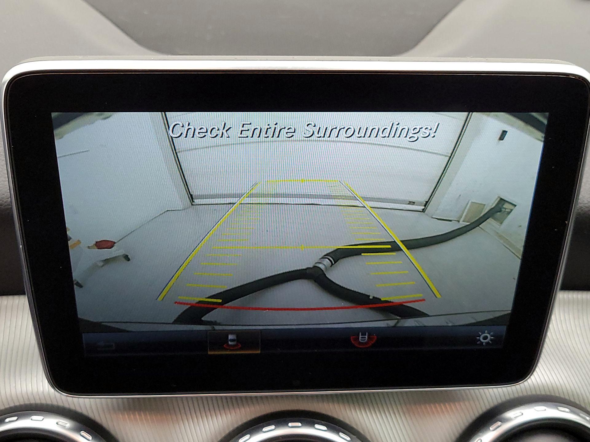 Thumbnail: 2016 Mercedes-Benz GLA - 15