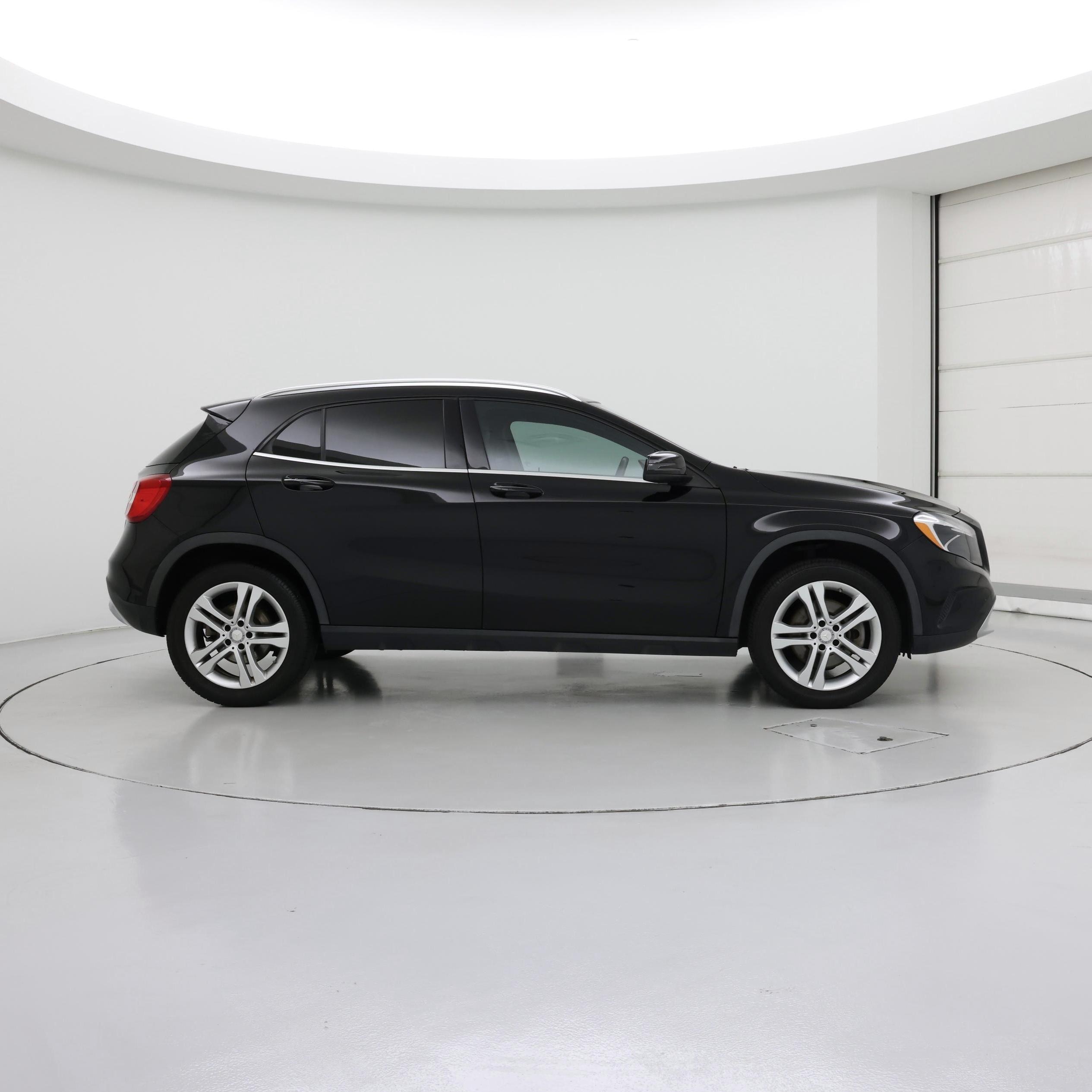 Thumbnail: 2016 Mercedes-Benz GLA - 7