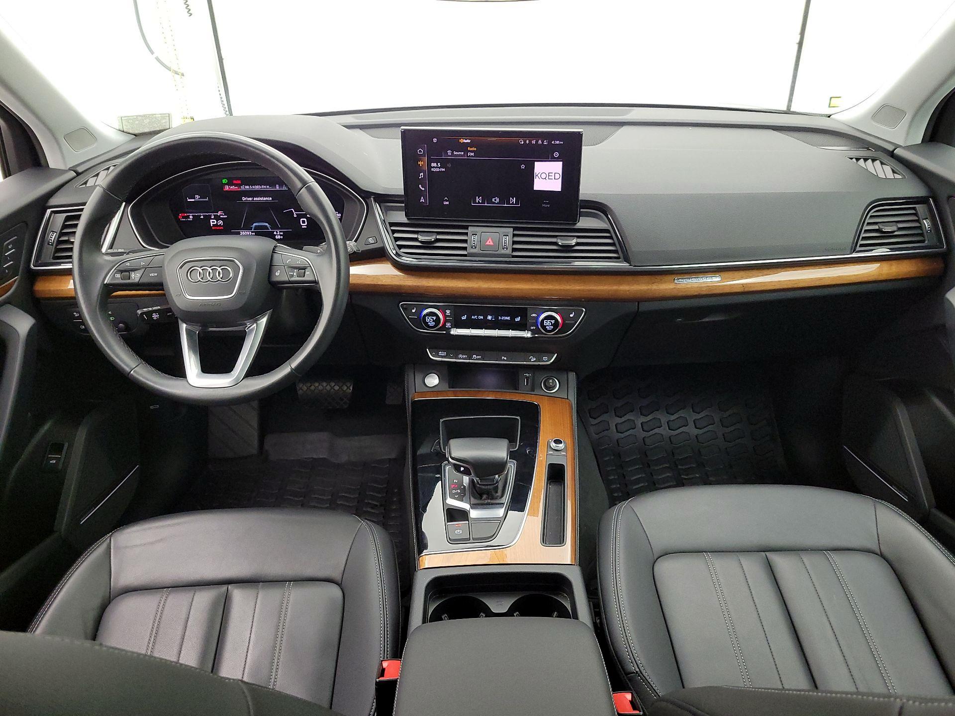 Thumbnail: 2023 Audi Q5 - 9