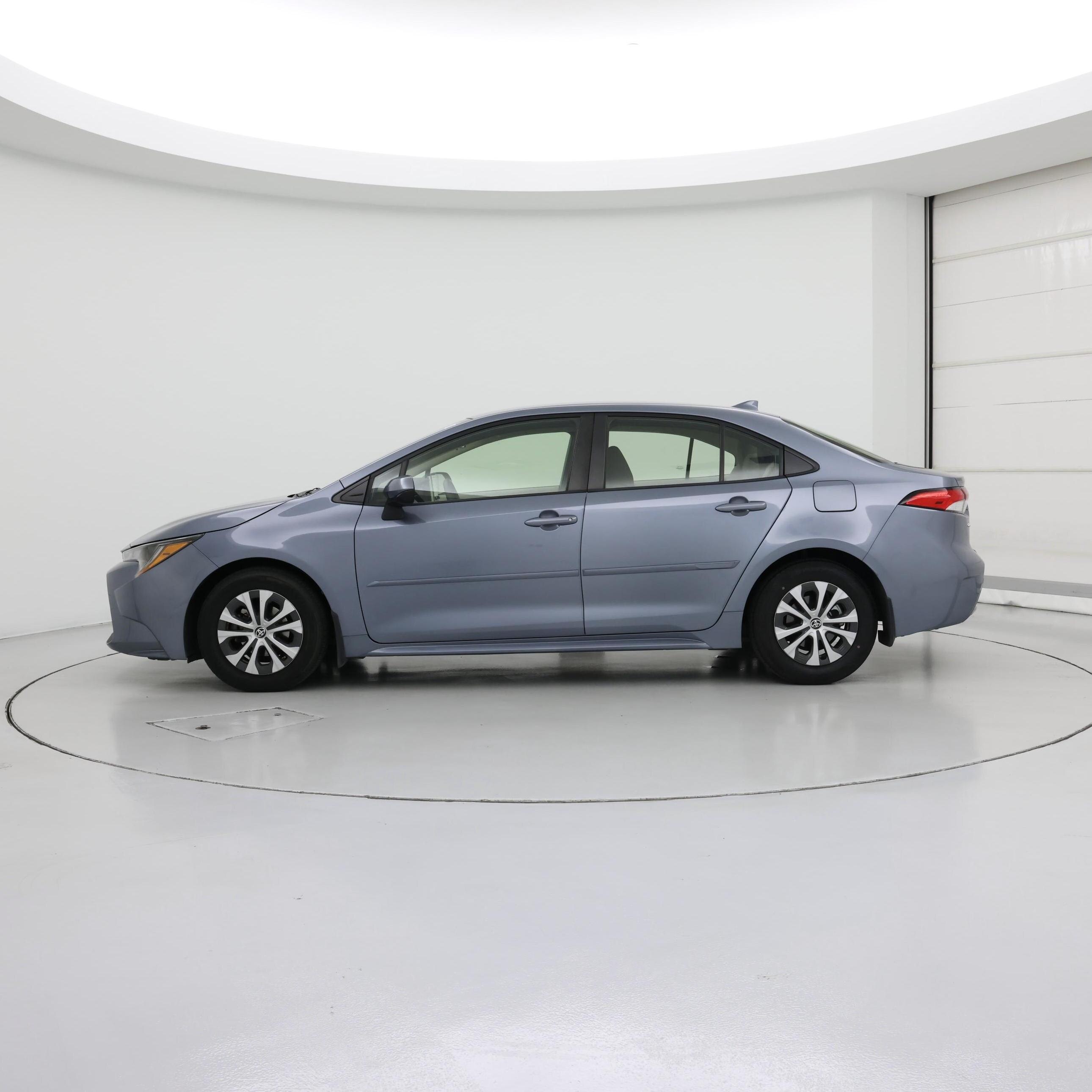 Thumbnail: 2021 Toyota Corolla - 3