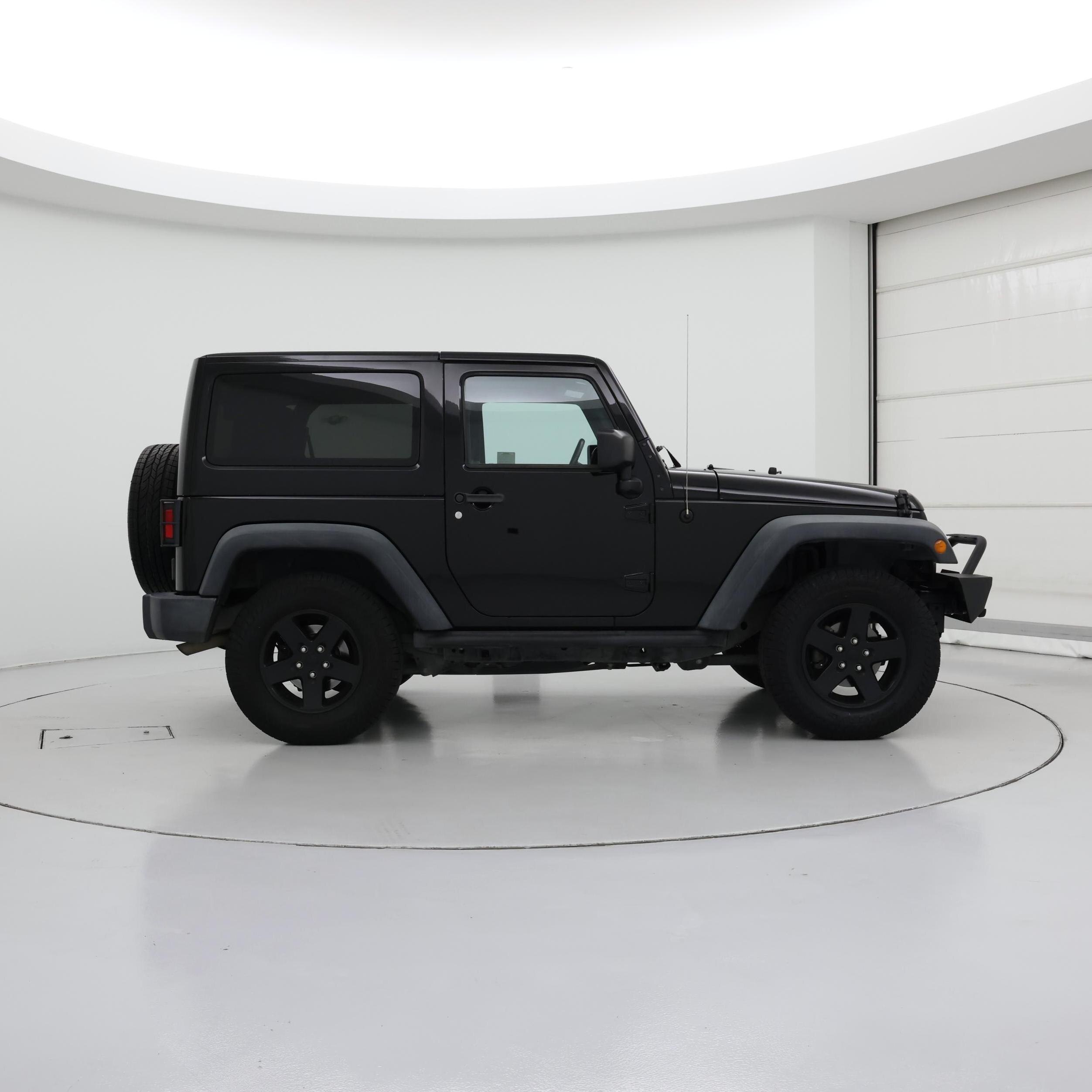 Thumbnail: 2016 Jeep Wrangler - 7
