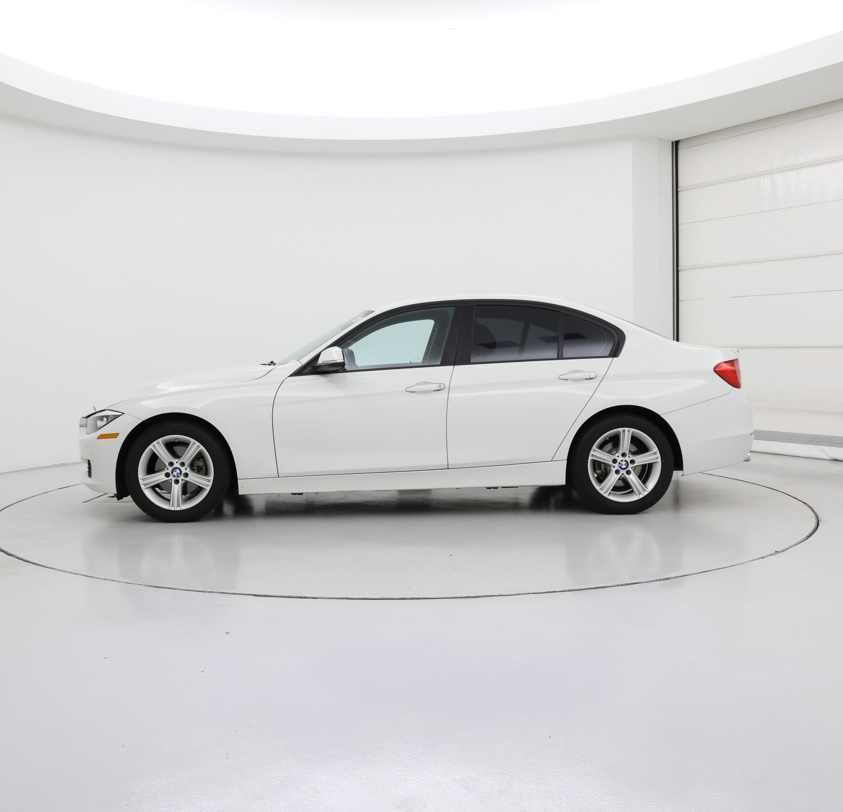 Thumbnail: 2015 BMW 3 Series - 3