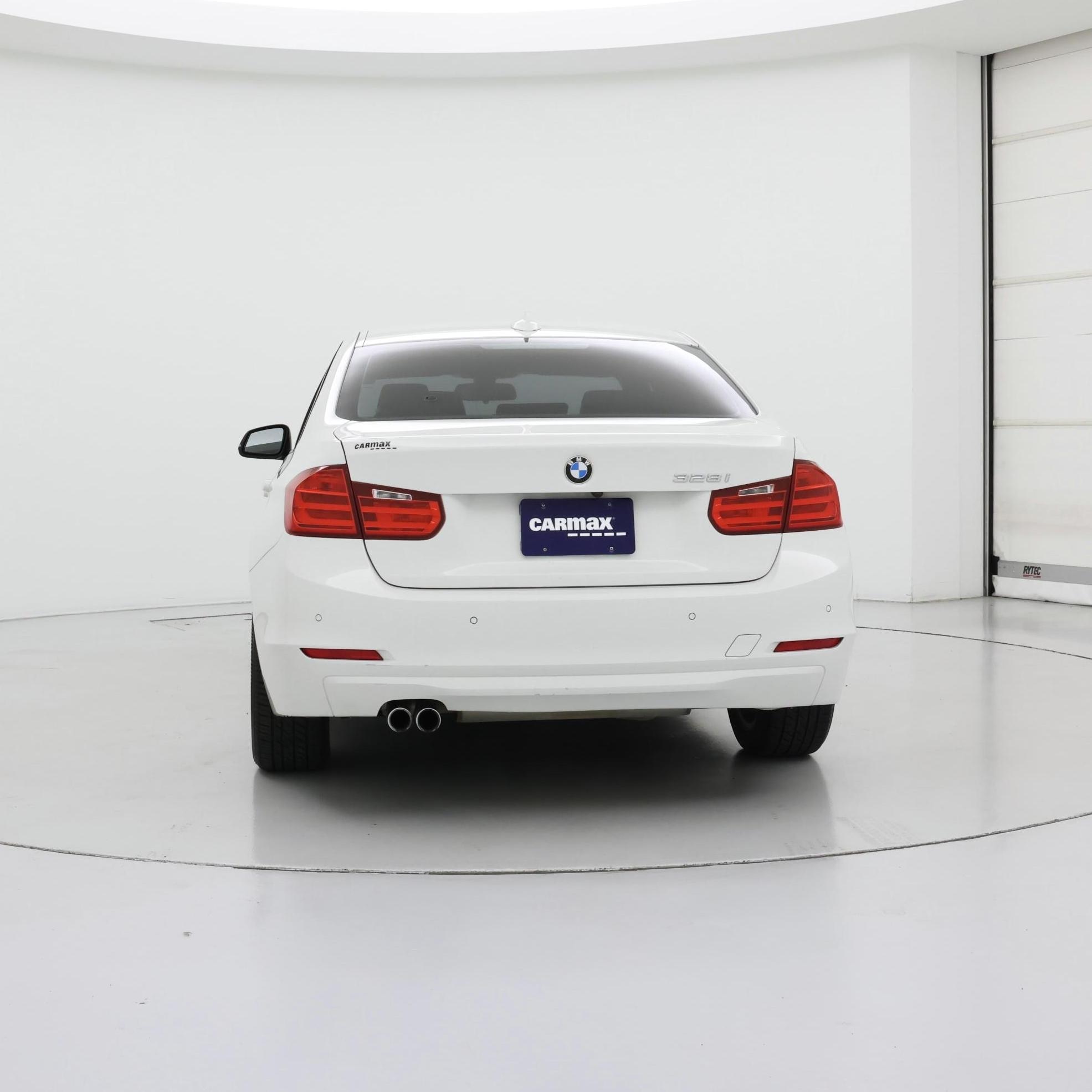 Thumbnail: 2015 BMW 3 Series - 6