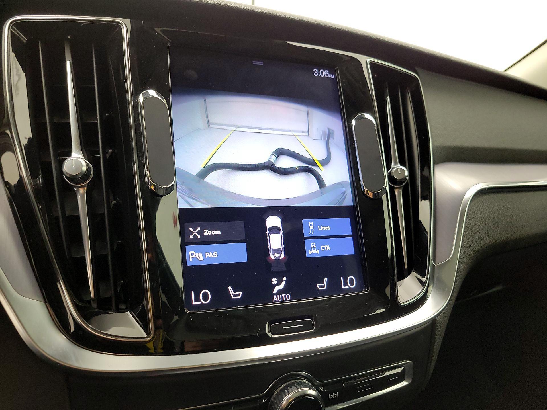 Thumbnail: 2019 Volvo S60 - 14