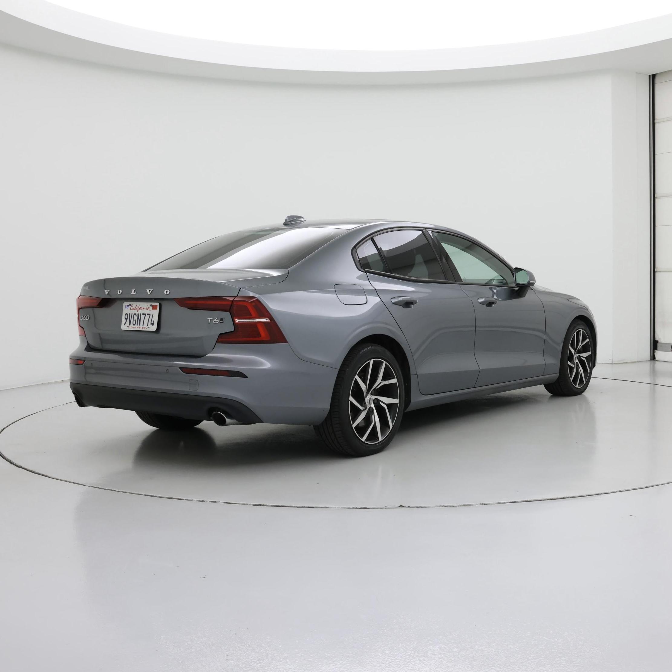 Thumbnail: 2019 Volvo S60 - 8