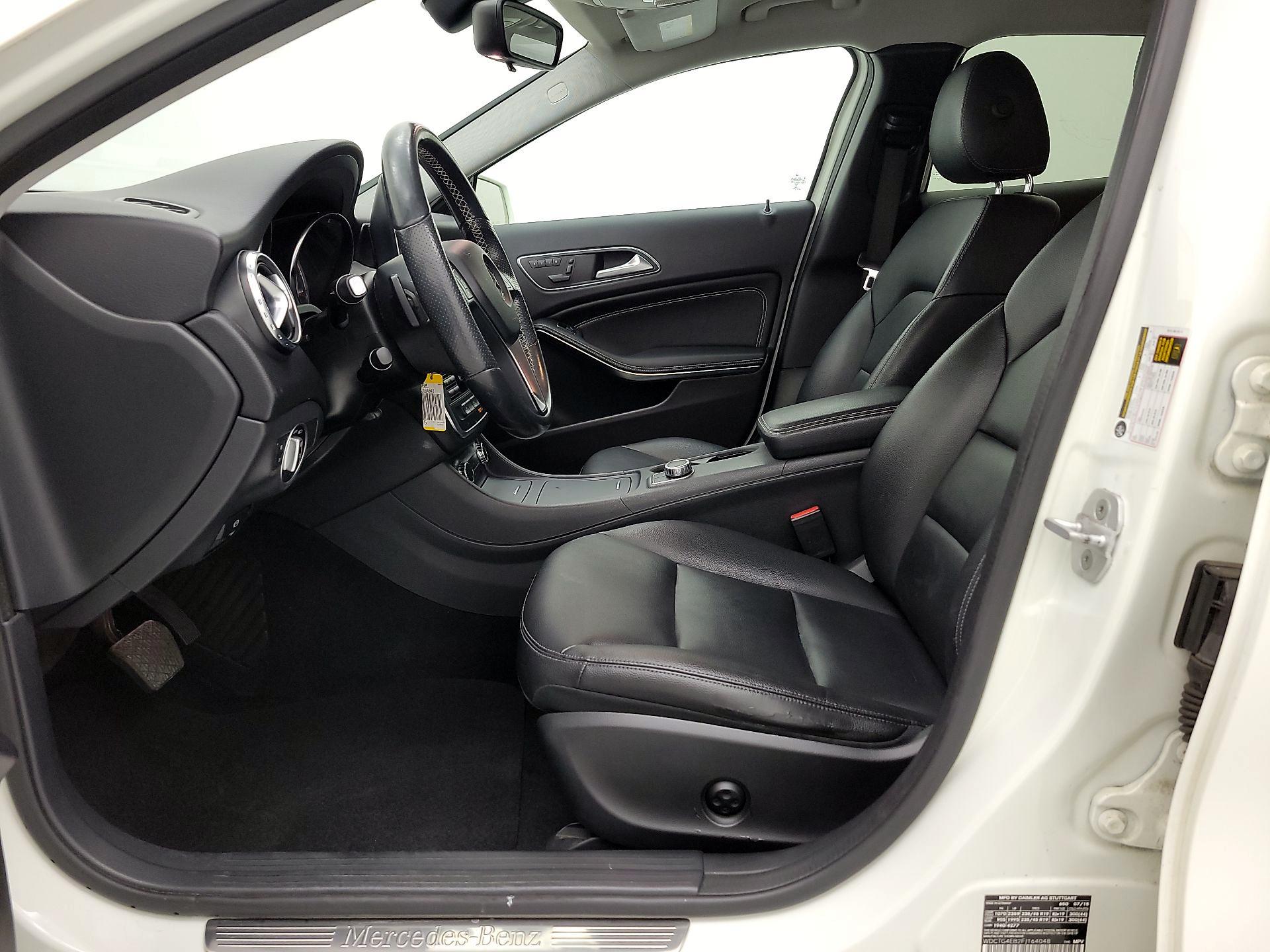 Thumbnail: 2015 Mercedes-Benz GLA - 11