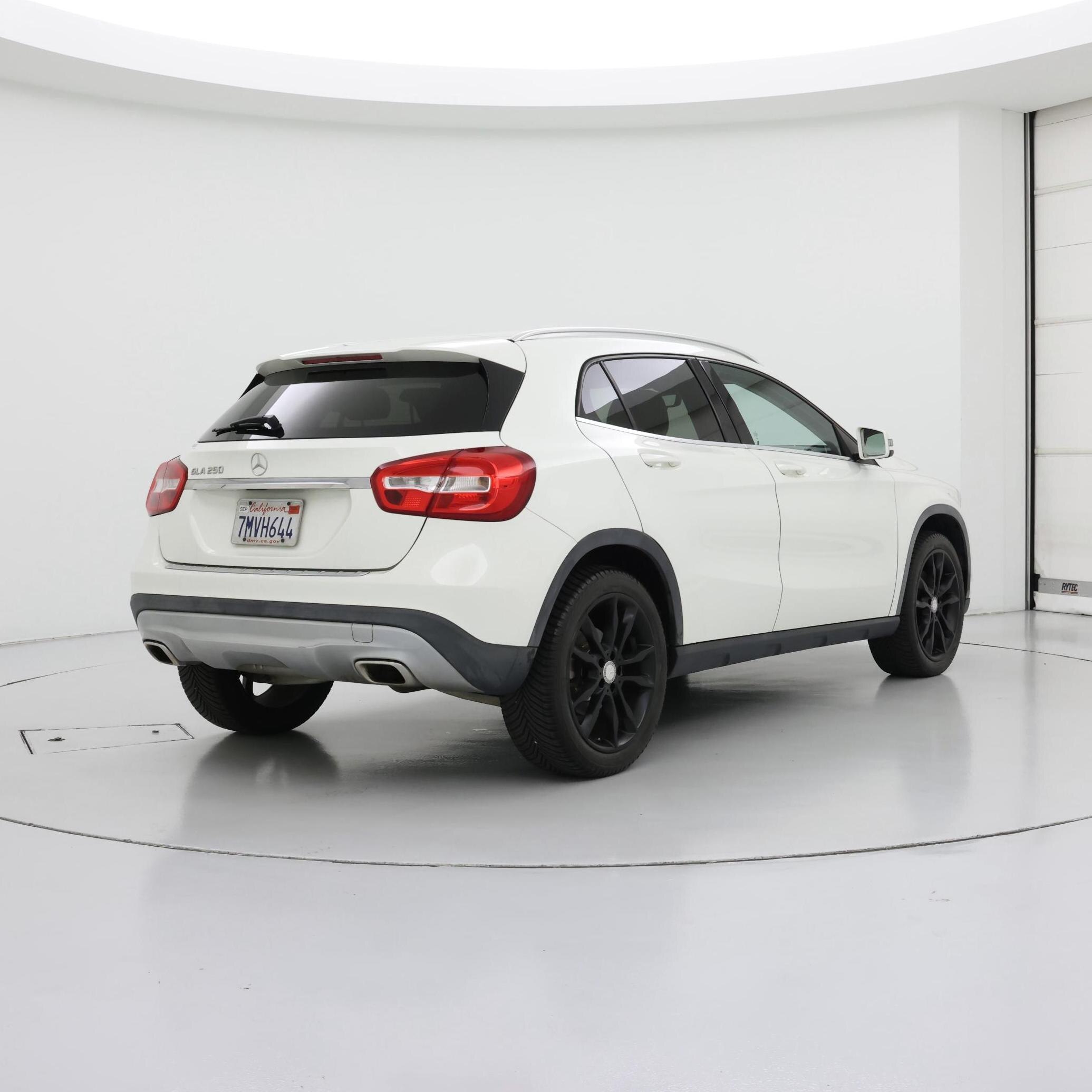 Thumbnail: 2015 Mercedes-Benz GLA - 8