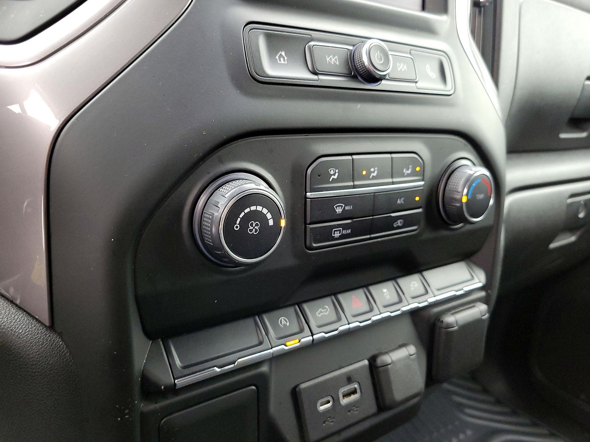 Thumbnail: 2021 Chevrolet Silverado 1500 - 16