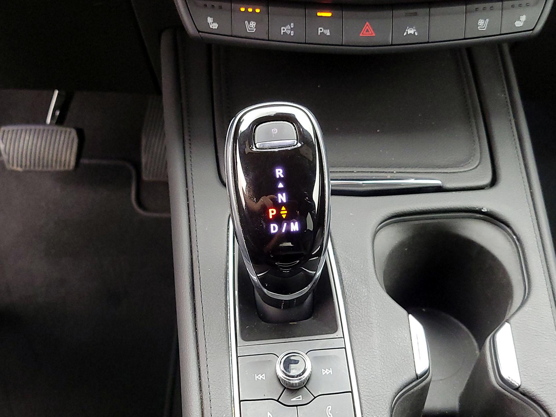 Thumbnail: 2020 Cadillac XT4 - 17