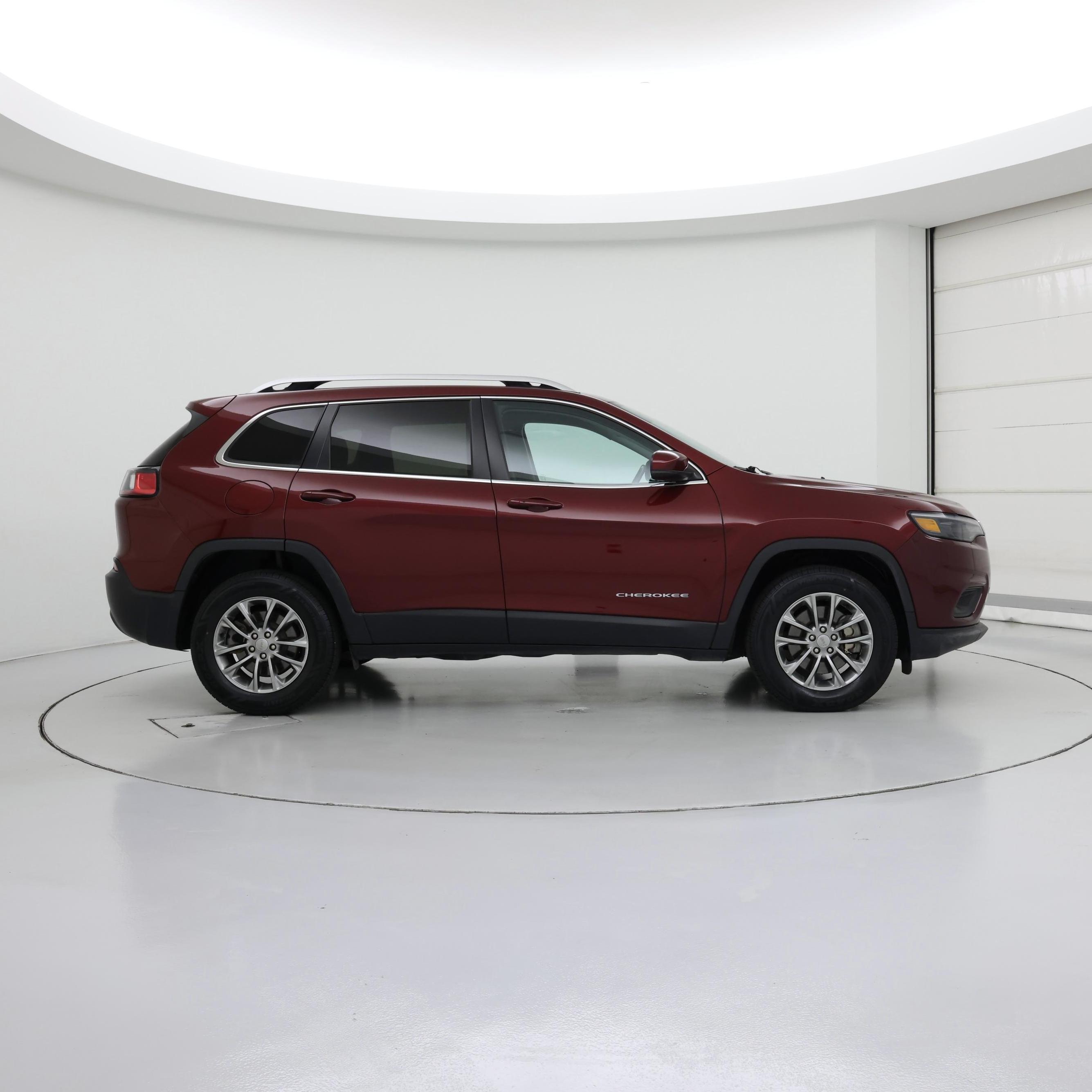 Thumbnail: 2020 Jeep Cherokee - 7