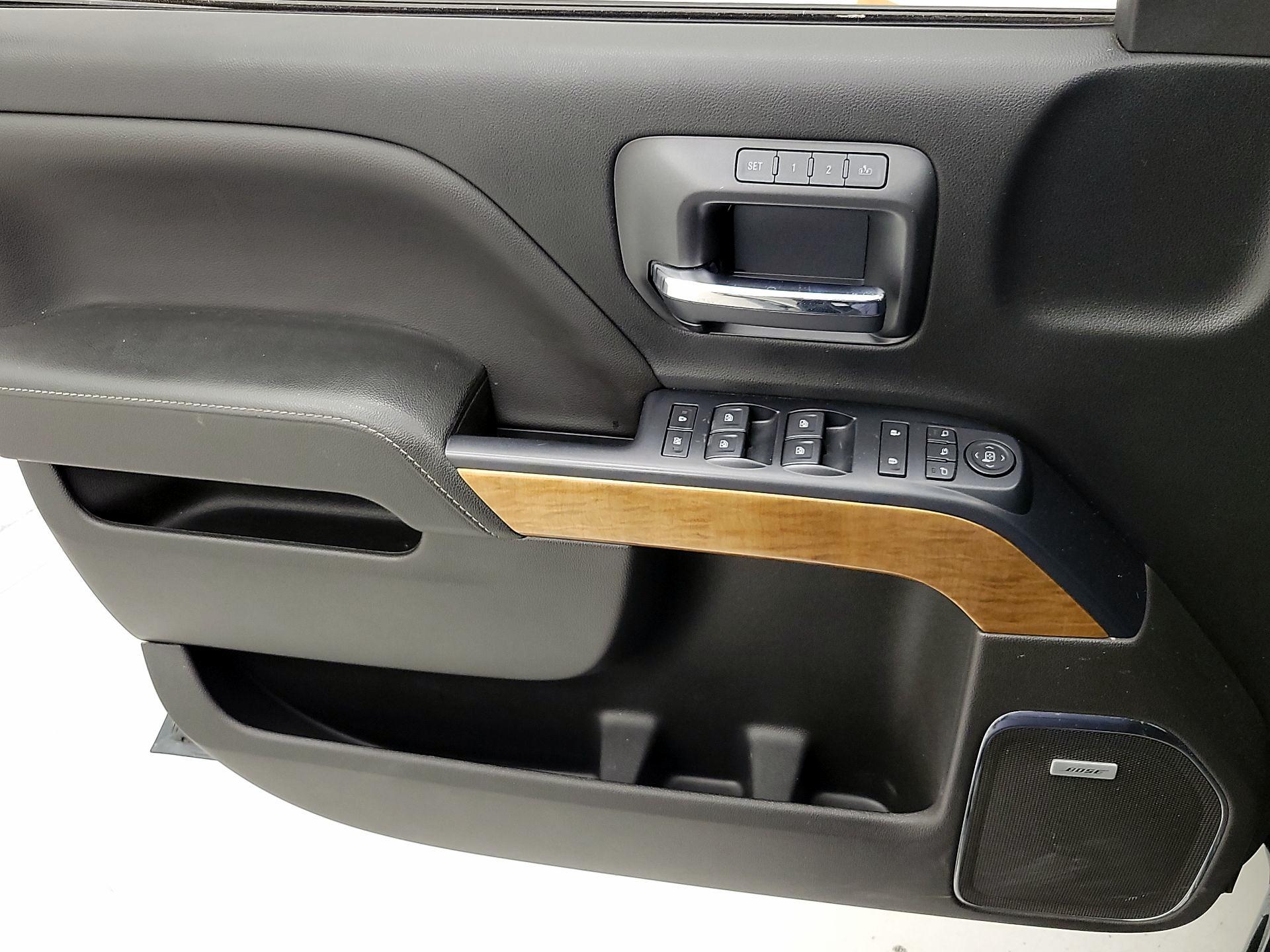Thumbnail: 2018 Chevrolet Silverado 1500 - 12