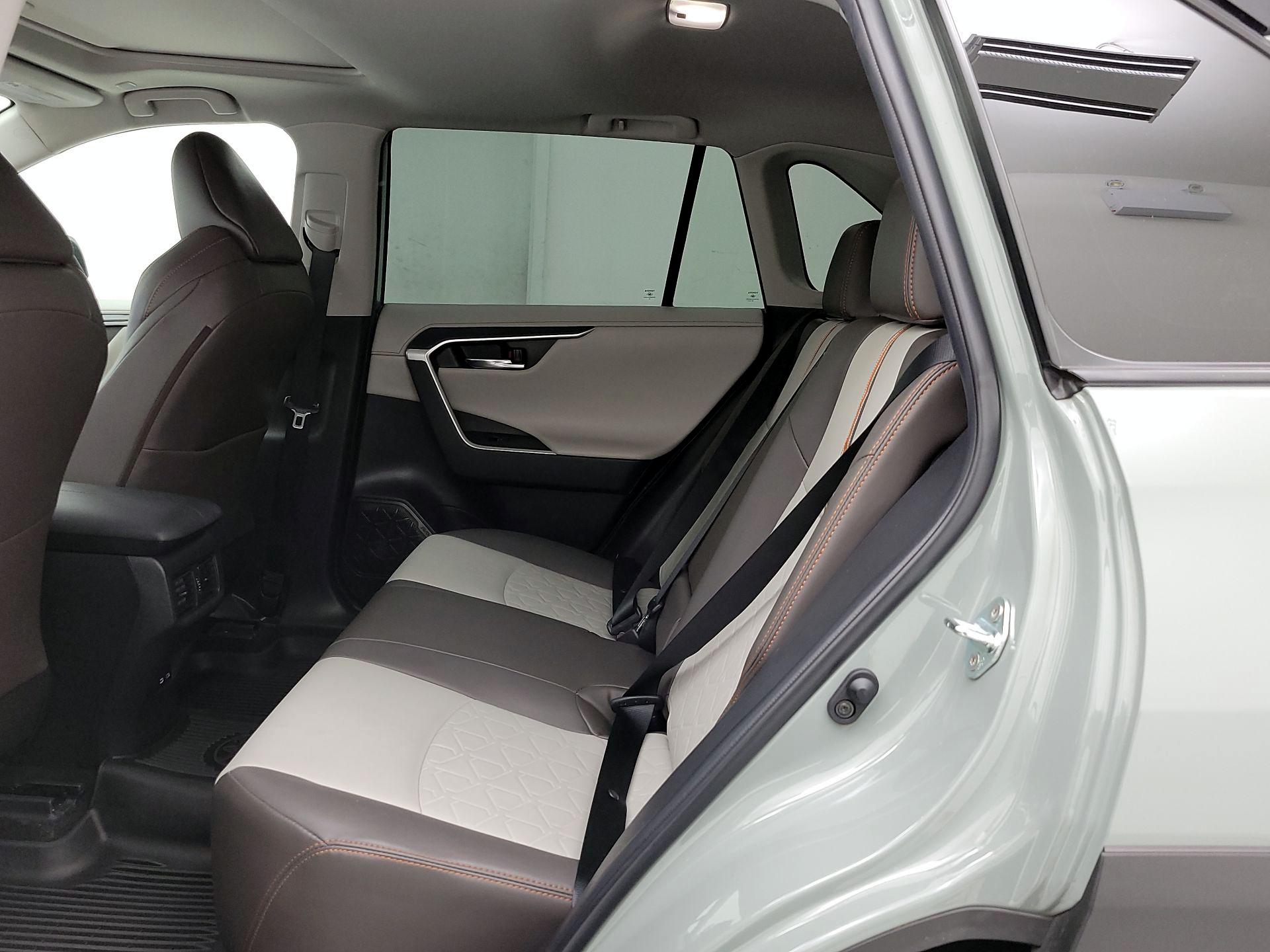 Thumbnail: 2023 Toyota RAV4 - 20