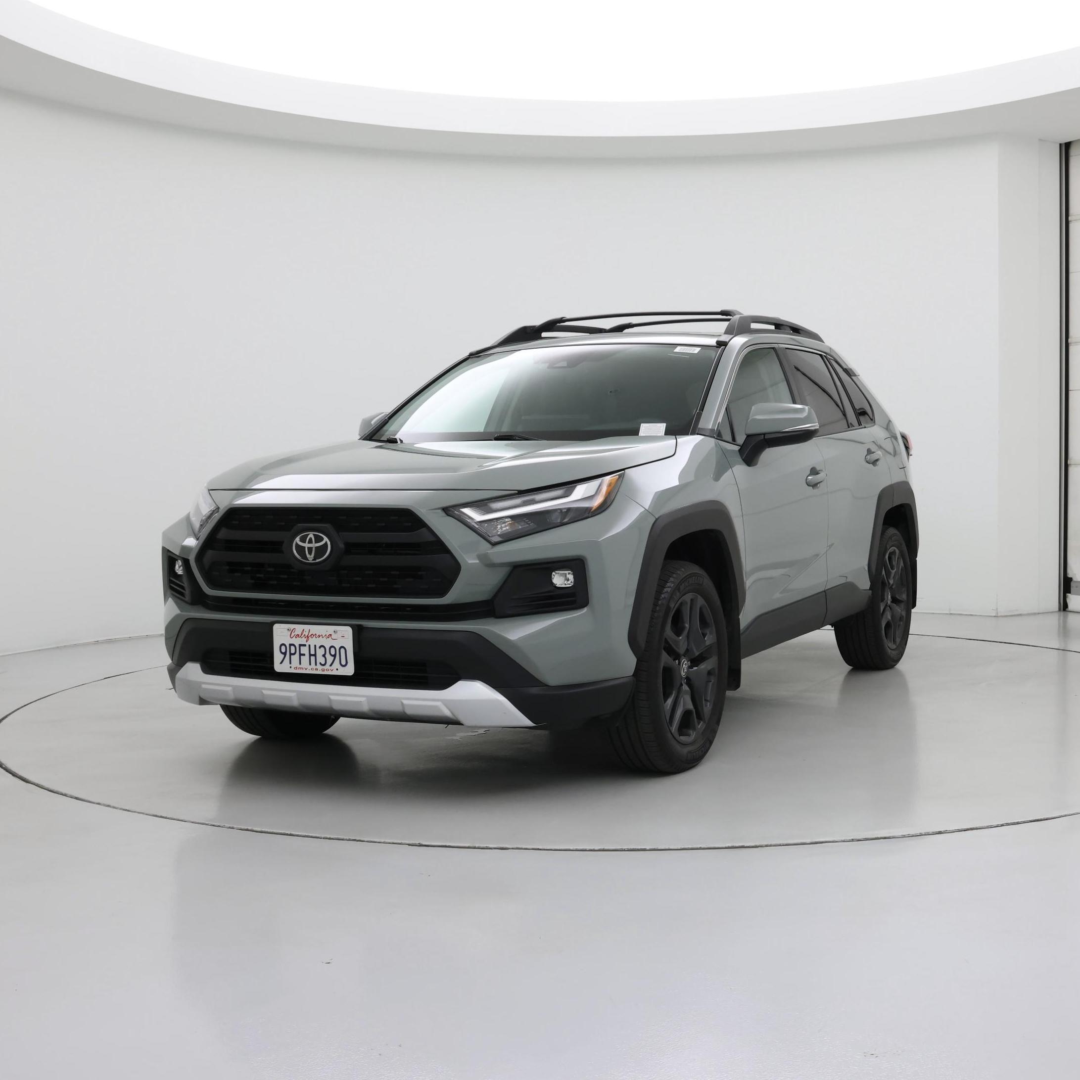 Thumbnail: 2023 Toyota RAV4 - 4