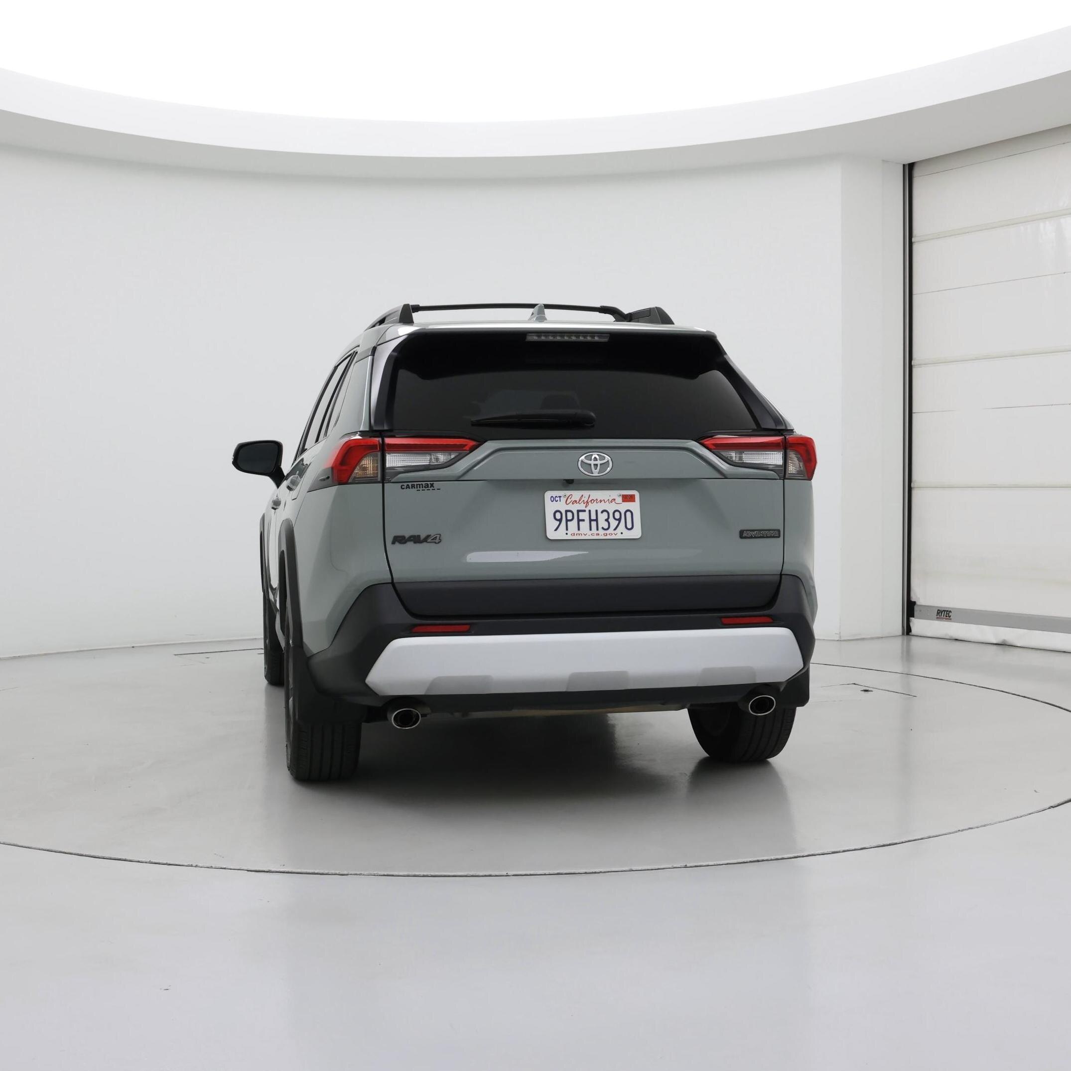 Thumbnail: 2023 Toyota RAV4 - 6