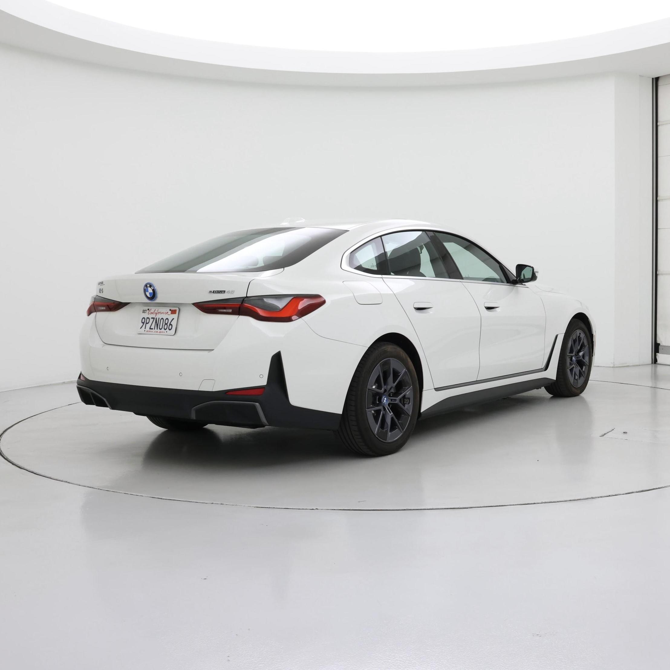 Thumbnail: 2024 BMW i4 - 8
