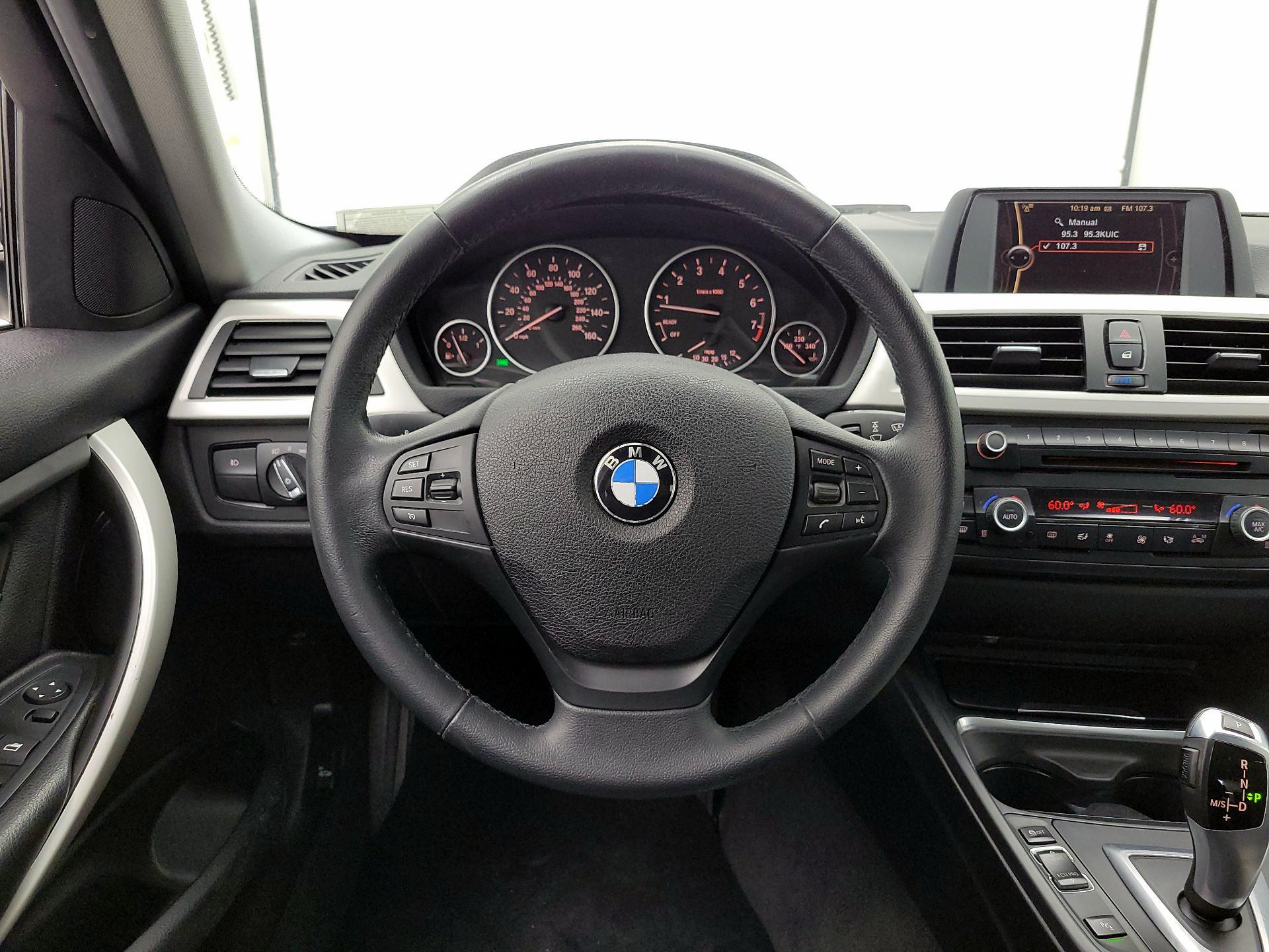 Thumbnail: 2014 BMW 3 Series - 10