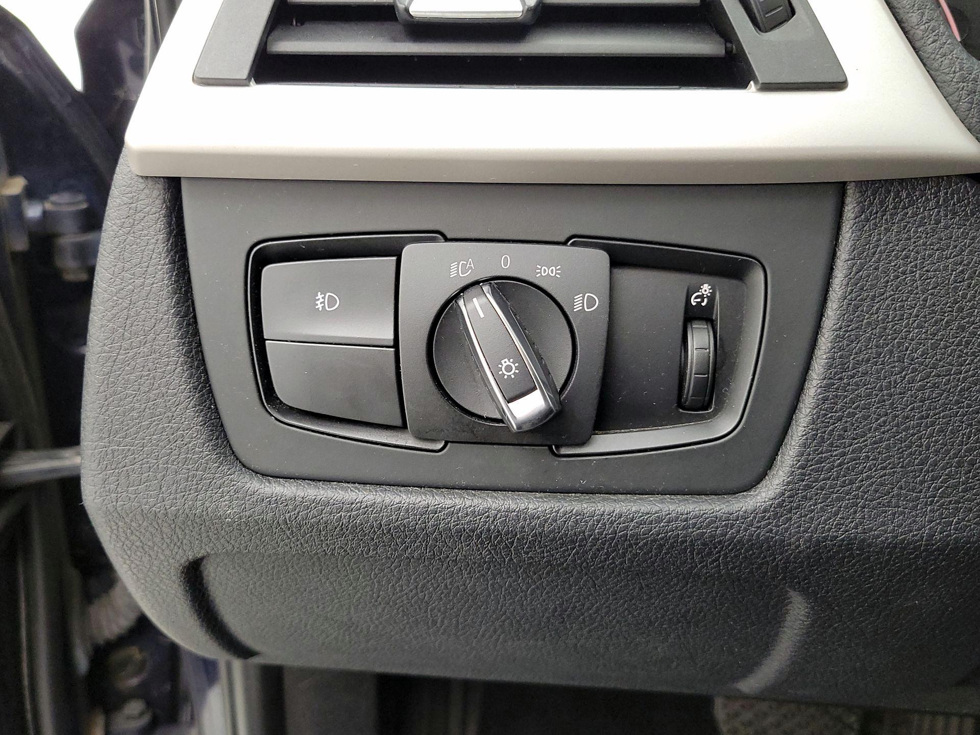 Thumbnail: 2014 BMW 3 Series - 13