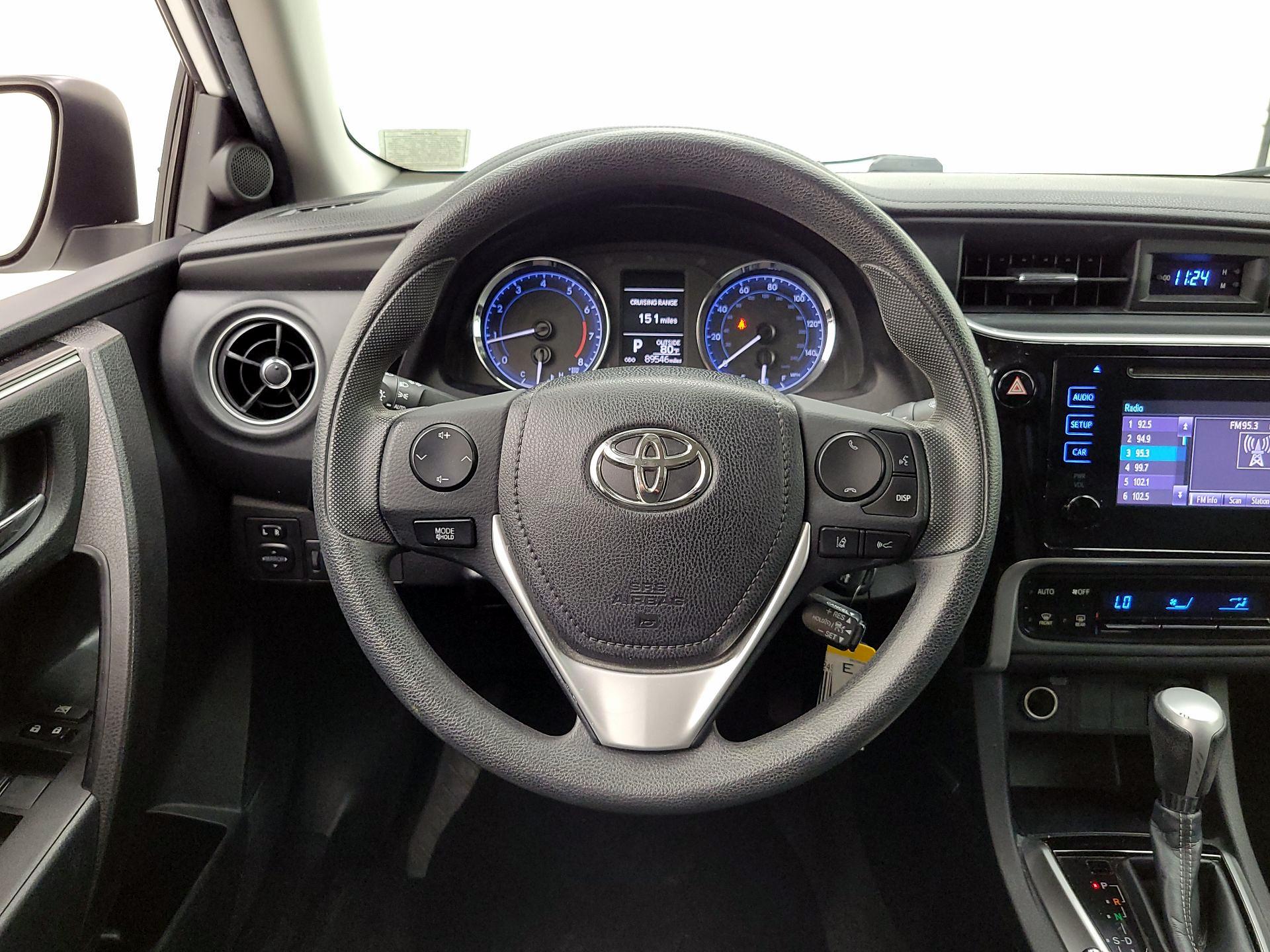 Thumbnail: 2018 Toyota Corolla - 10