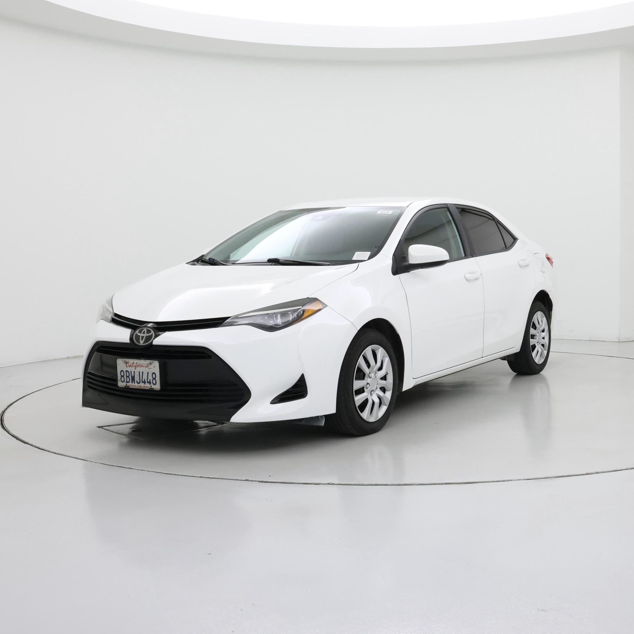 Thumbnail: 2018 Toyota Corolla - 4
