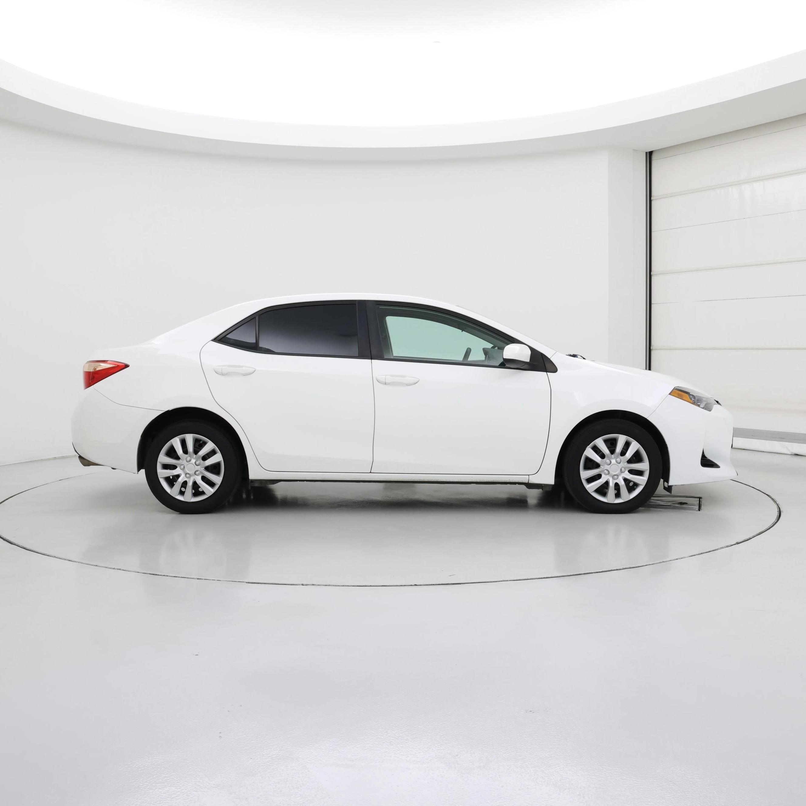 Thumbnail: 2018 Toyota Corolla - 7