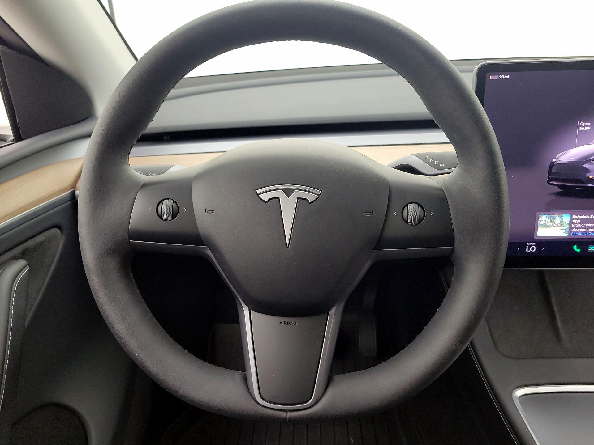 Thumbnail: 2023 Tesla Model Y - 10
