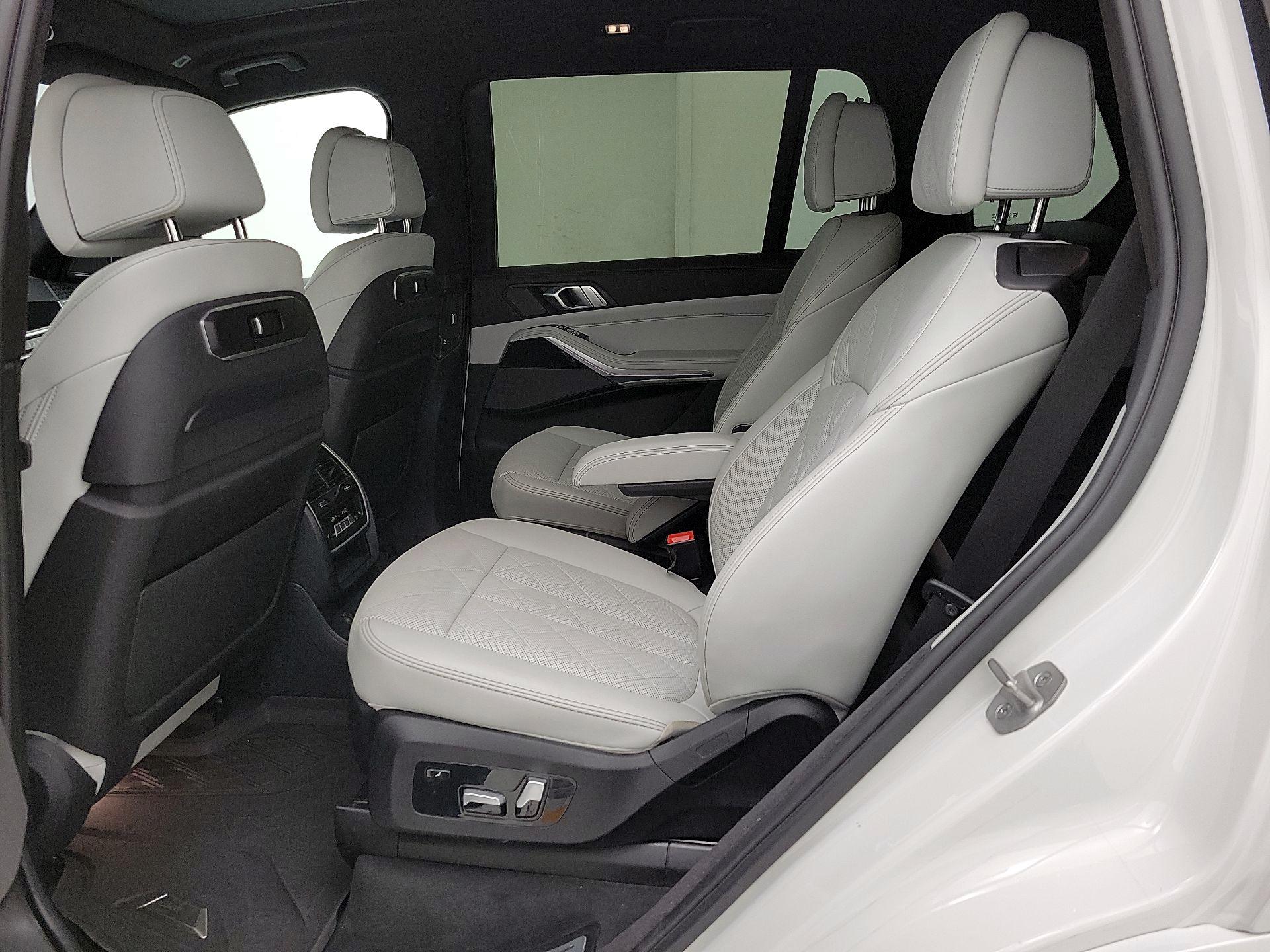 Thumbnail: 2024 BMW X7 - 20