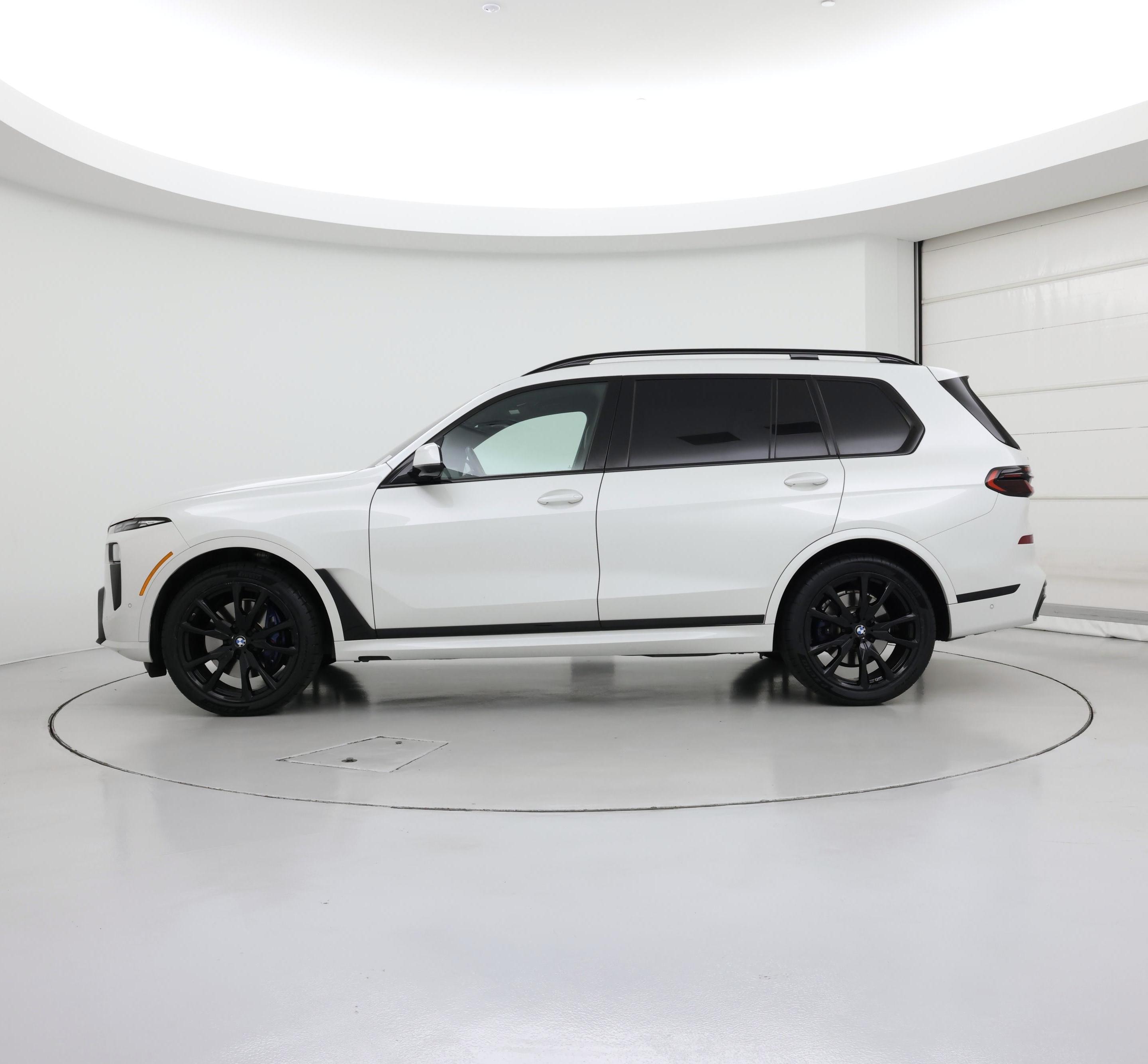 Thumbnail: 2024 BMW X7 - 3
