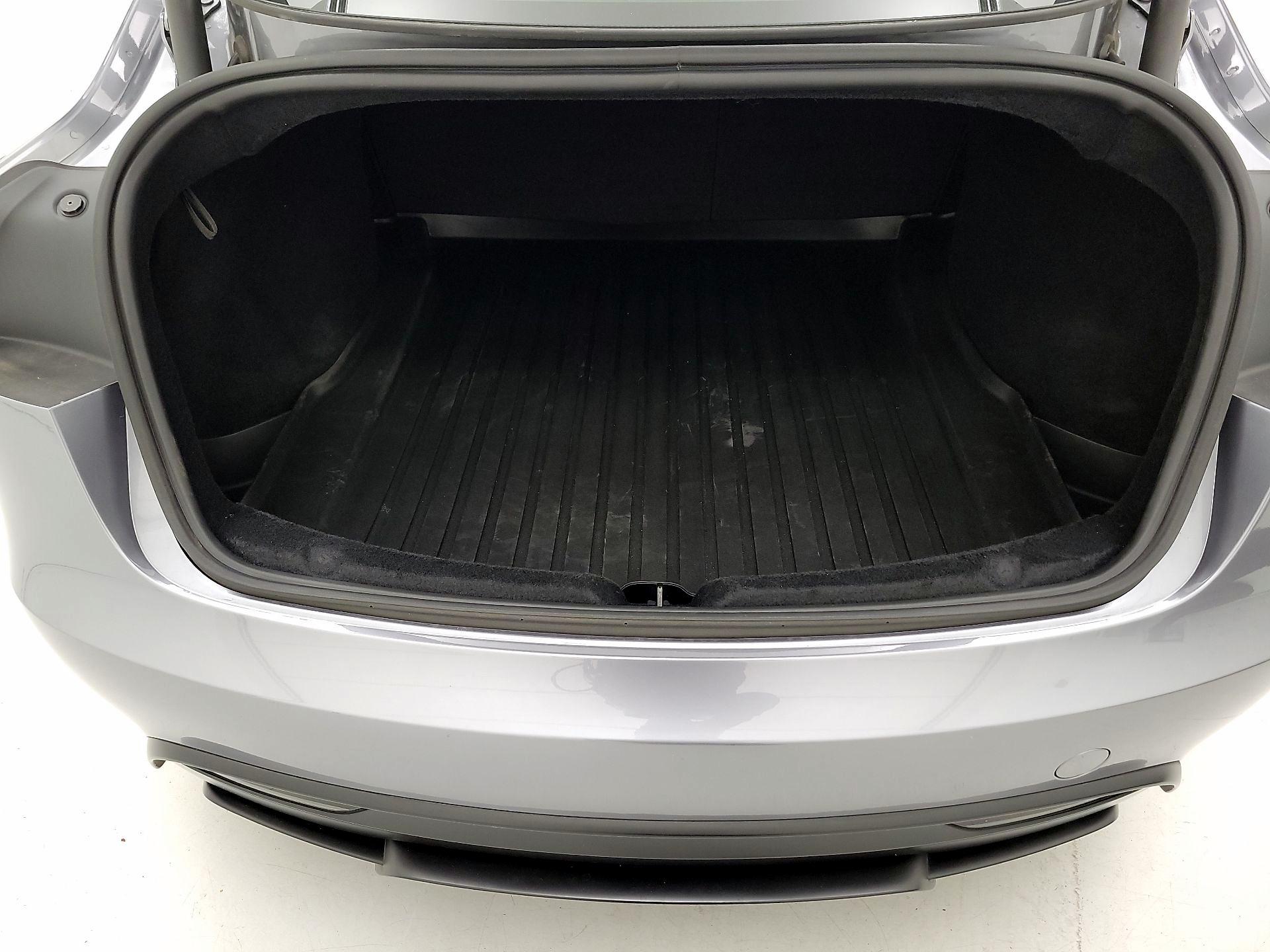 Thumbnail: 2025 Tesla Model 3 - 19