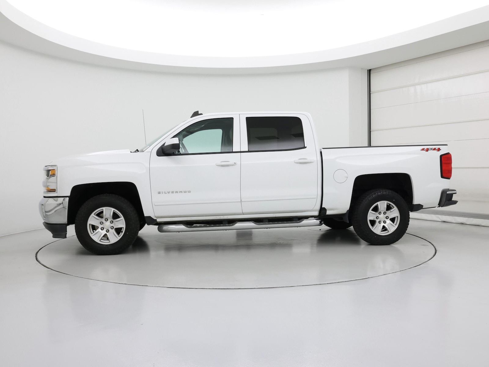 2018 Chevrolet Silverado 1500 LT - Photo 4