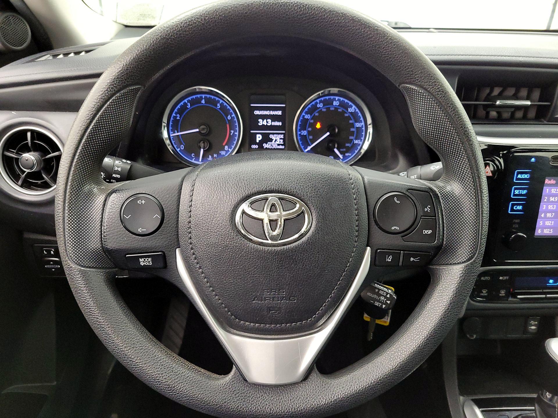 Thumbnail: 2017 Toyota Corolla - 10