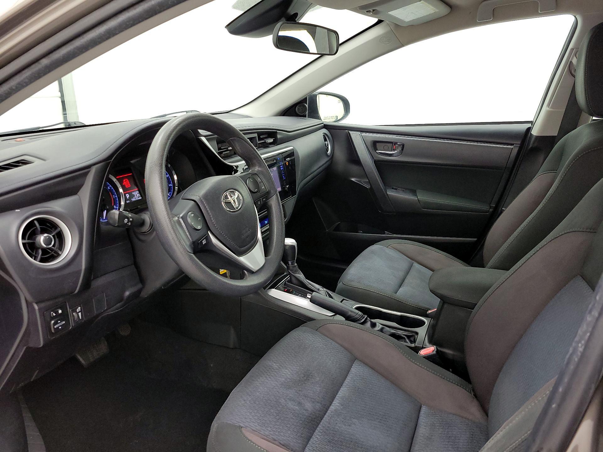 Thumbnail: 2017 Toyota Corolla - 11