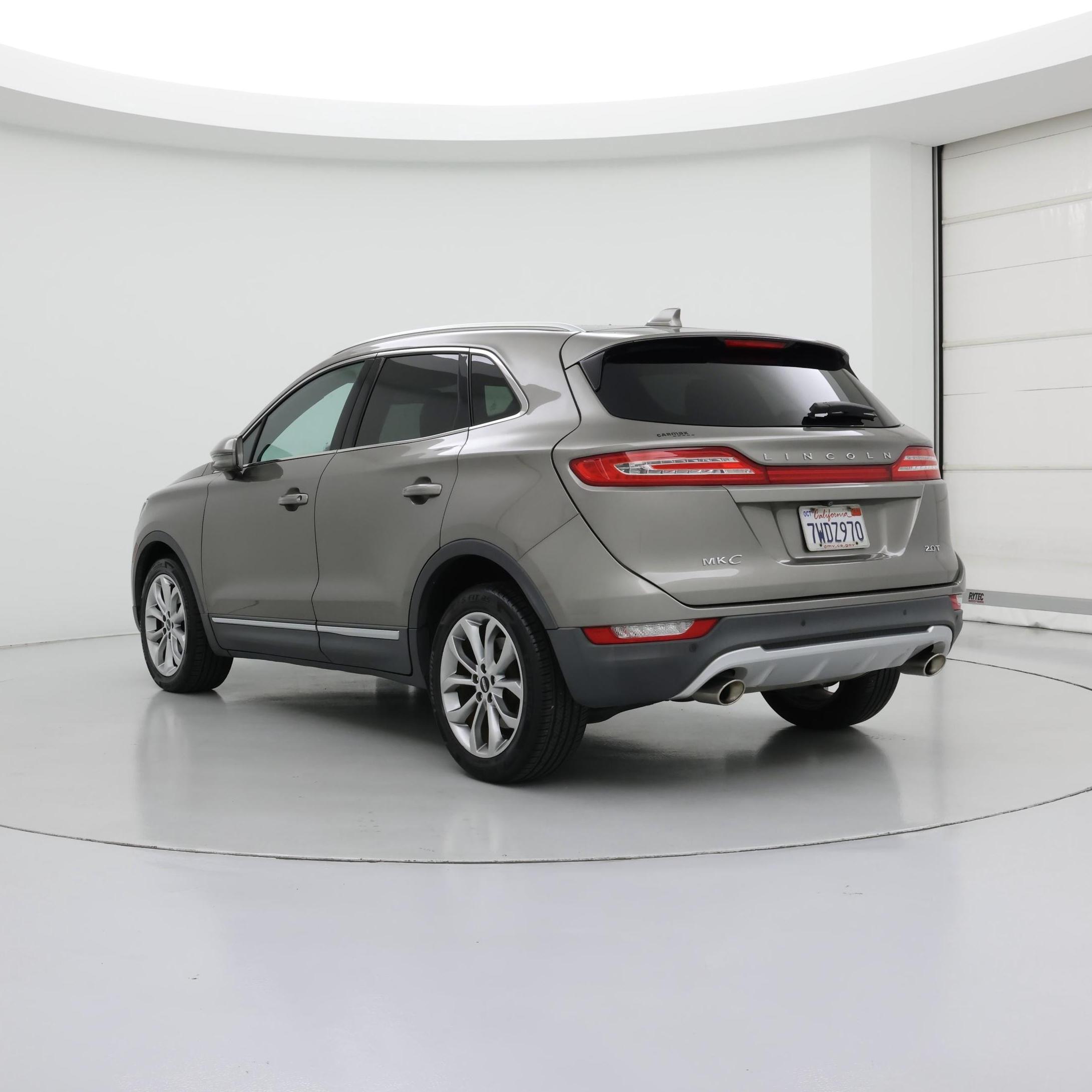 Thumbnail: 2017 Lincoln MKC - 2