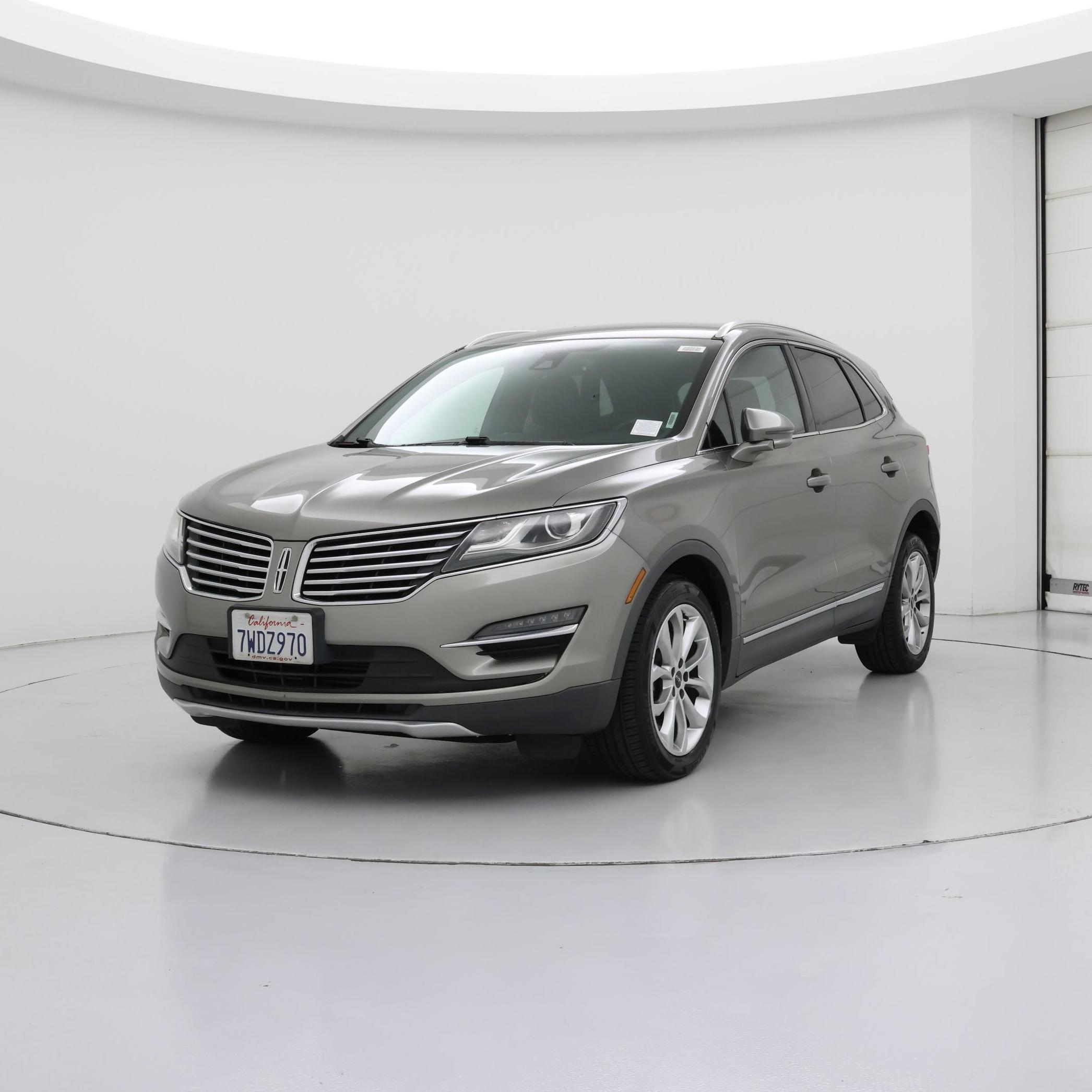 Thumbnail: 2017 Lincoln MKC - 4