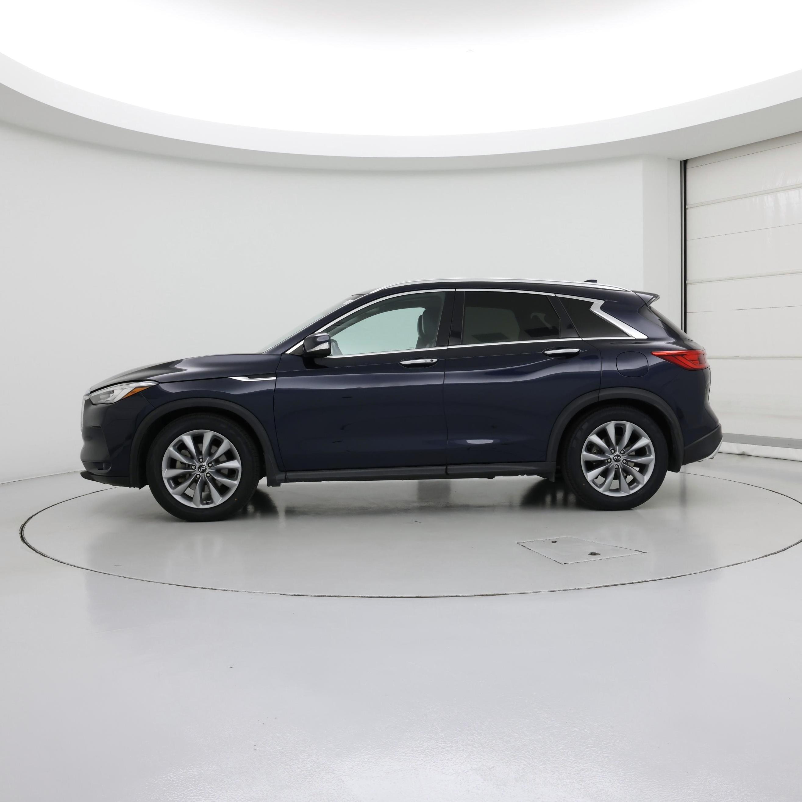 Thumbnail: 2019 INFINITI QX50 - 3