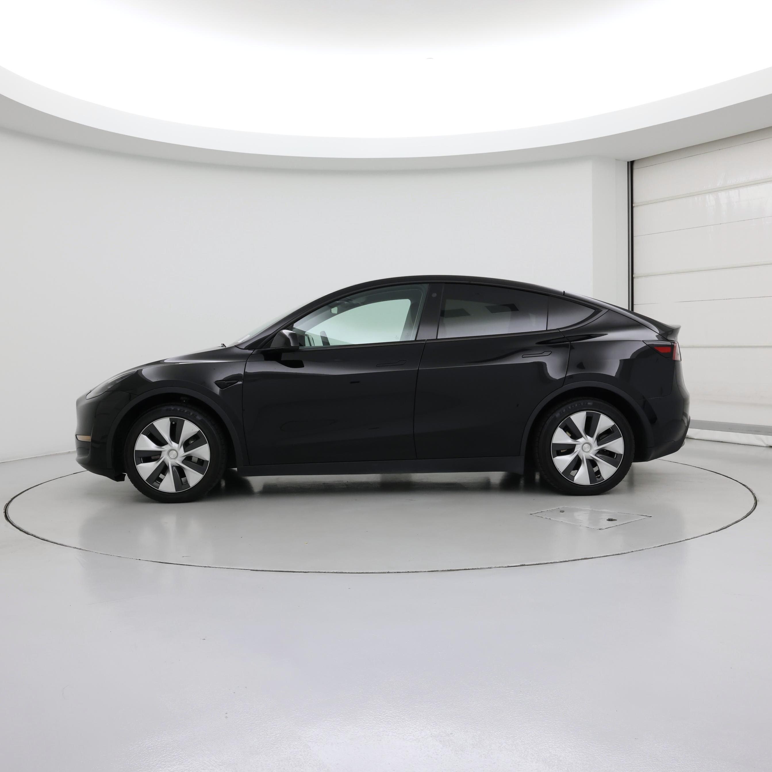 Thumbnail: 2023 Tesla Model Y - 3