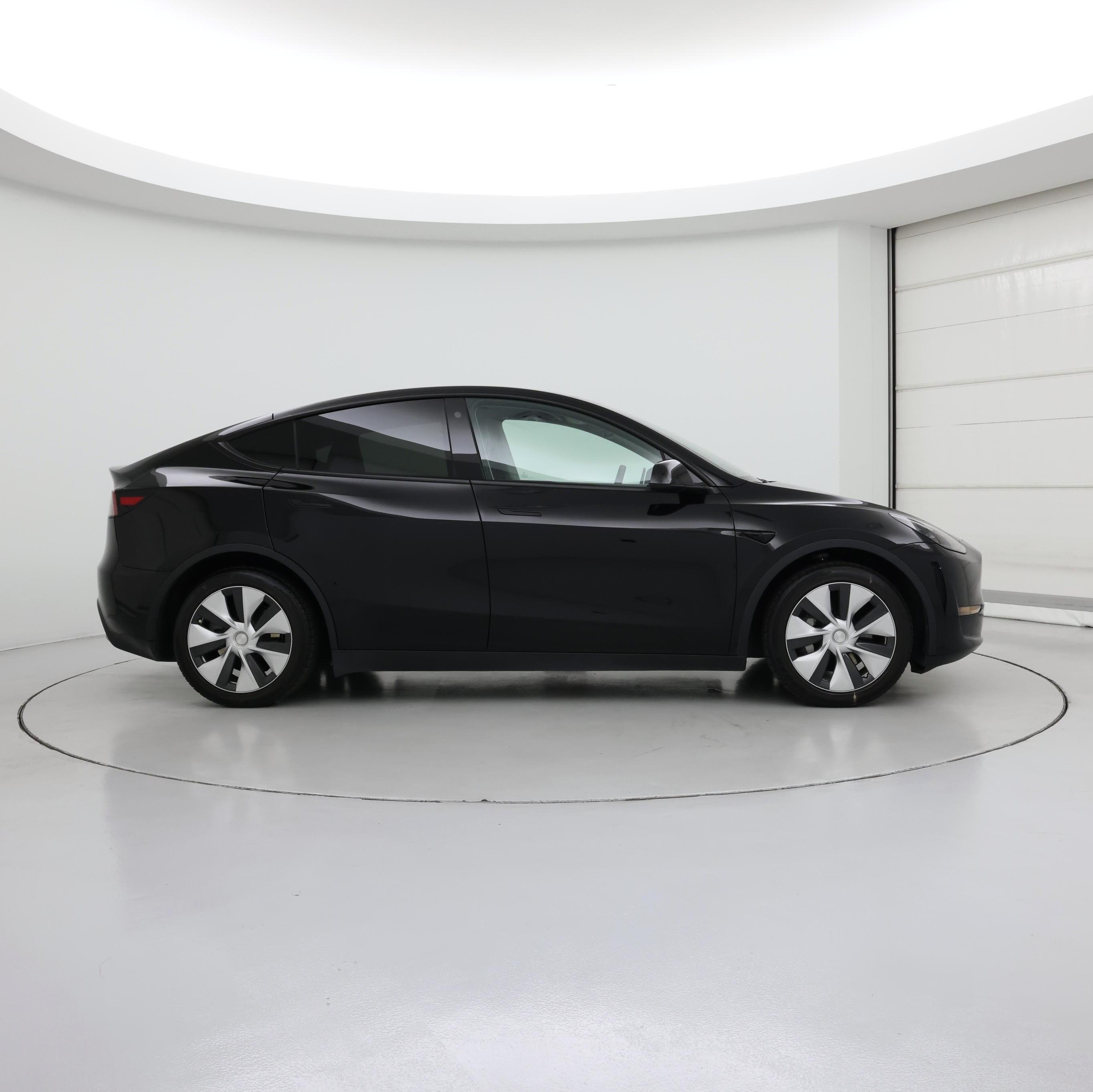 Thumbnail: 2023 Tesla Model Y - 7