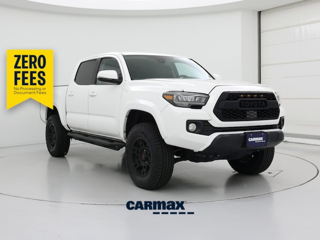 White 2023 Toyota Tacoma SR5 V6 Double Cab 4WD Pickup Truck Four-Wheel Drive Automatic