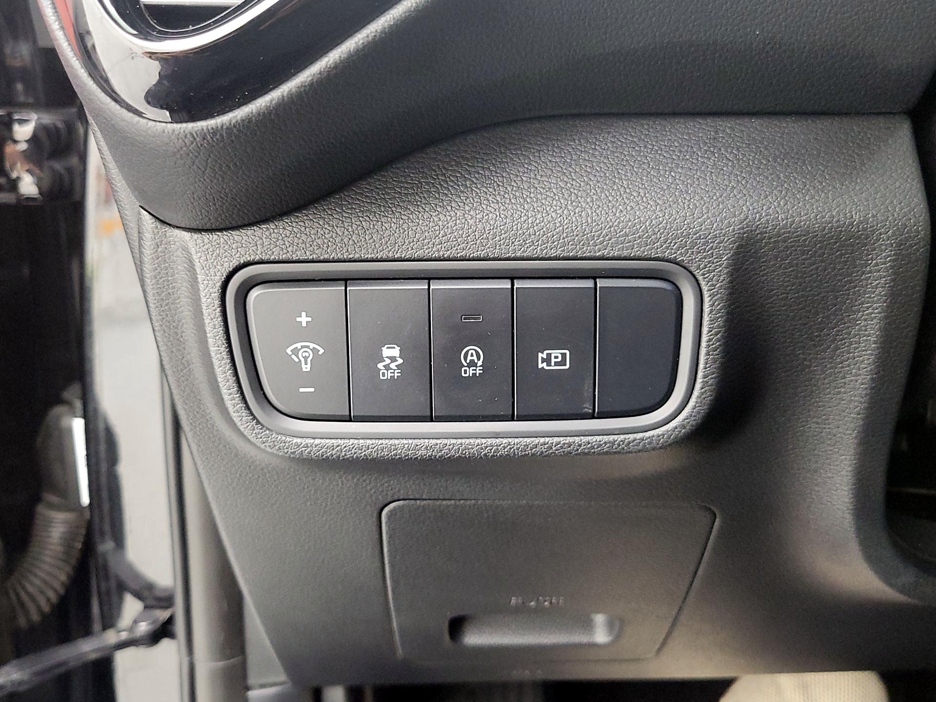 Thumbnail: 2023 Kia Soul - 13