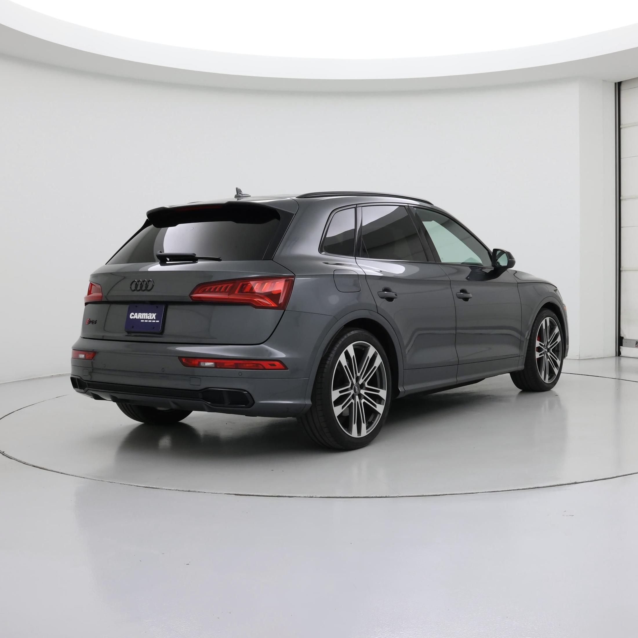 Thumbnail: 2019 Audi SQ5 - 8